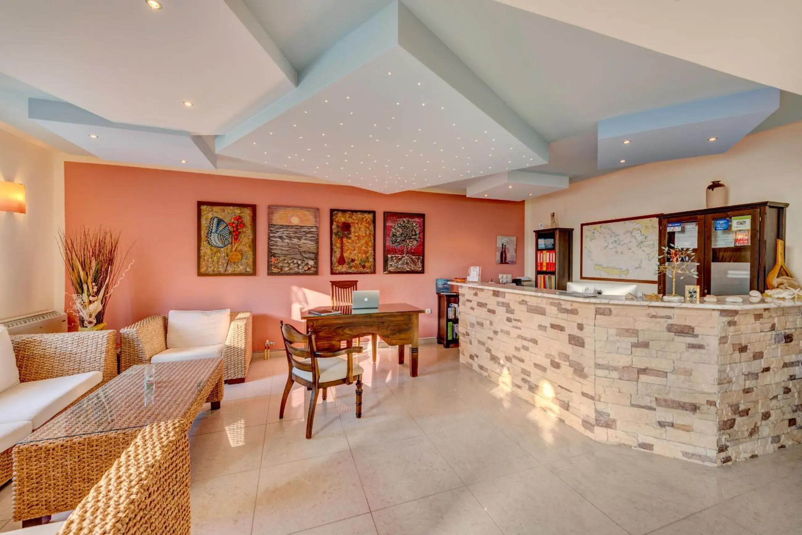 Lobby or reception in Sunrise Beach Suites Lobby or reception in Sunrise Beach Suites