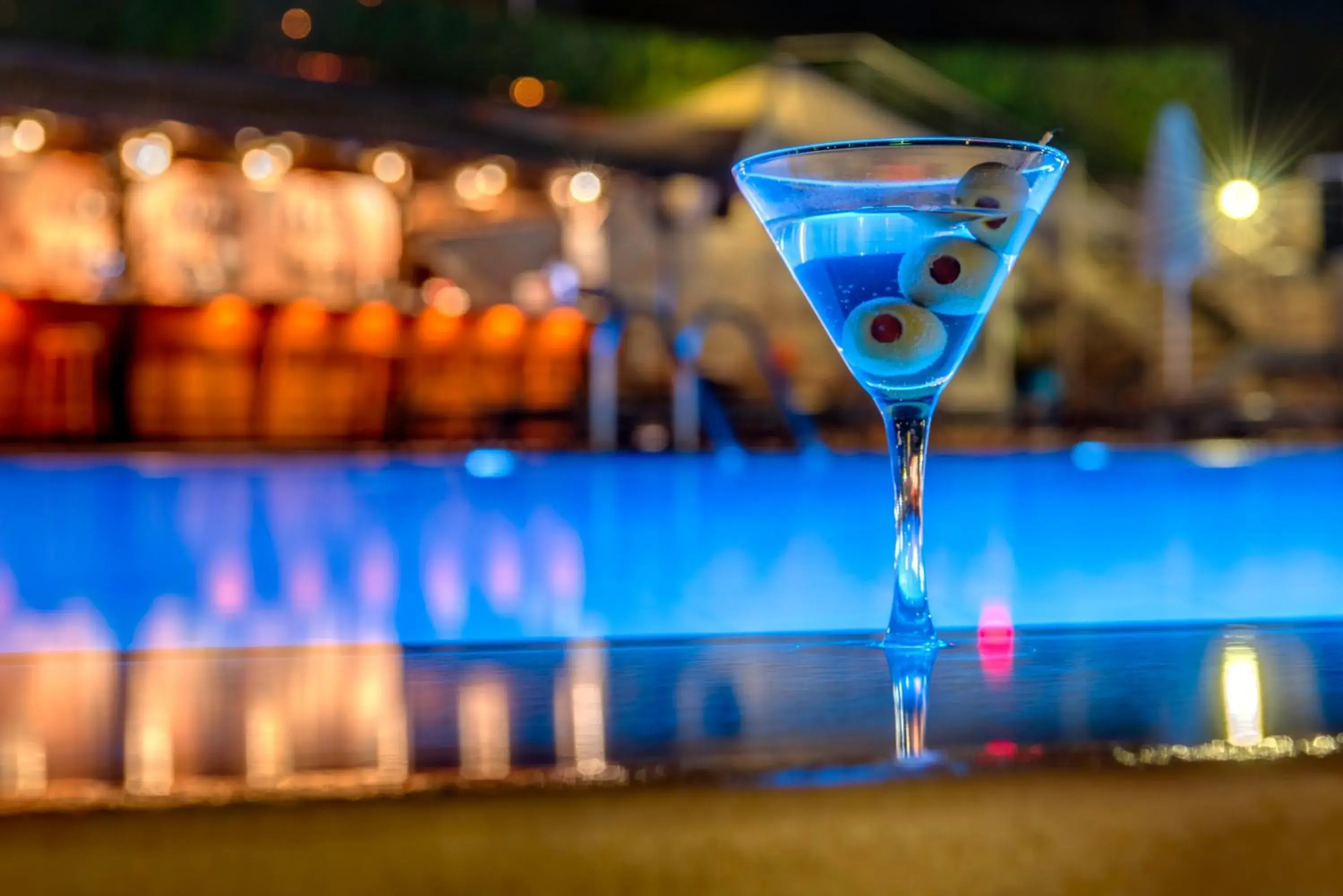 Lounge or bar in Sunrise Beach Suites Lounge or bar in Sunrise Beach Suites