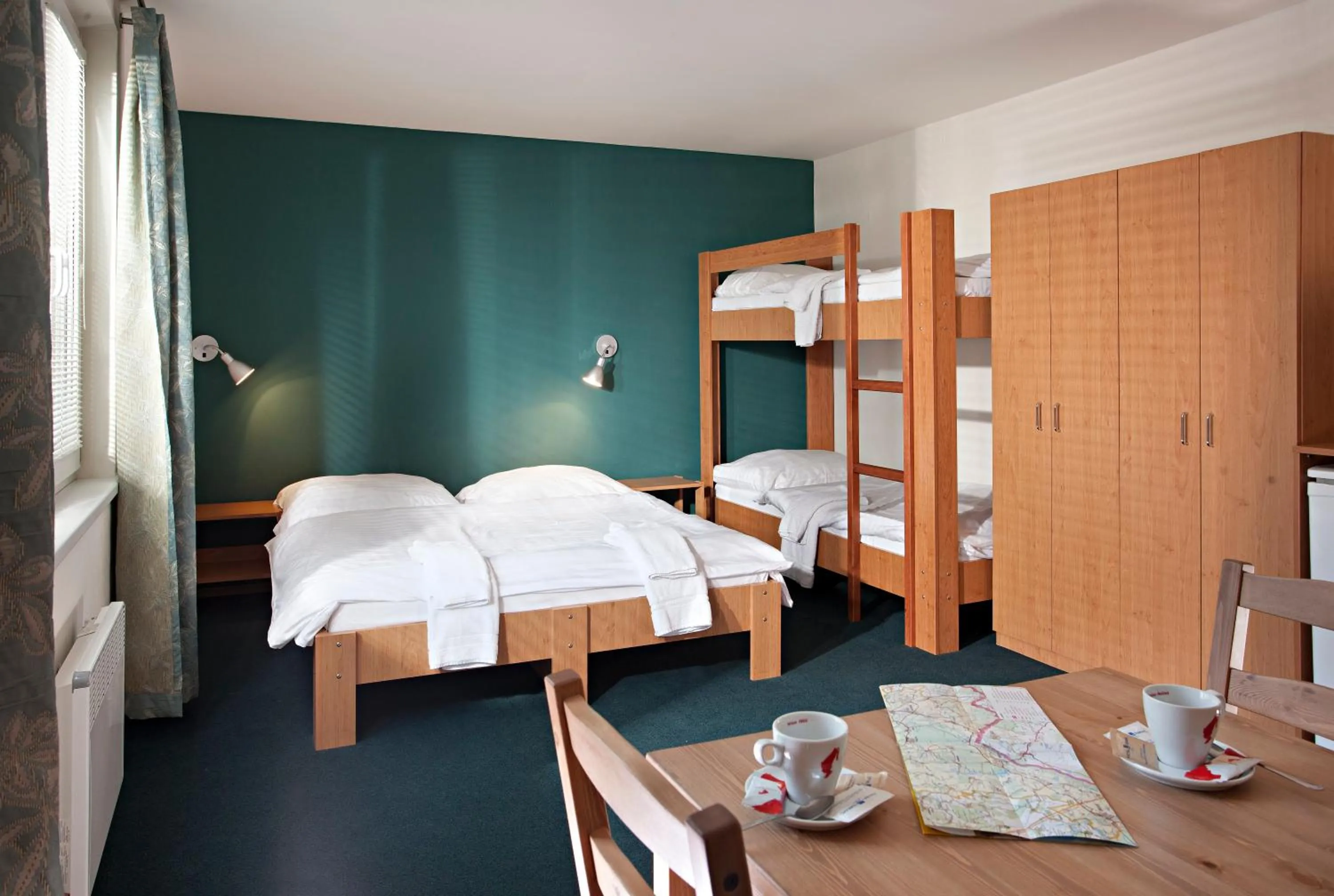 bunk bed, Bed in Hotel Termal Mušov