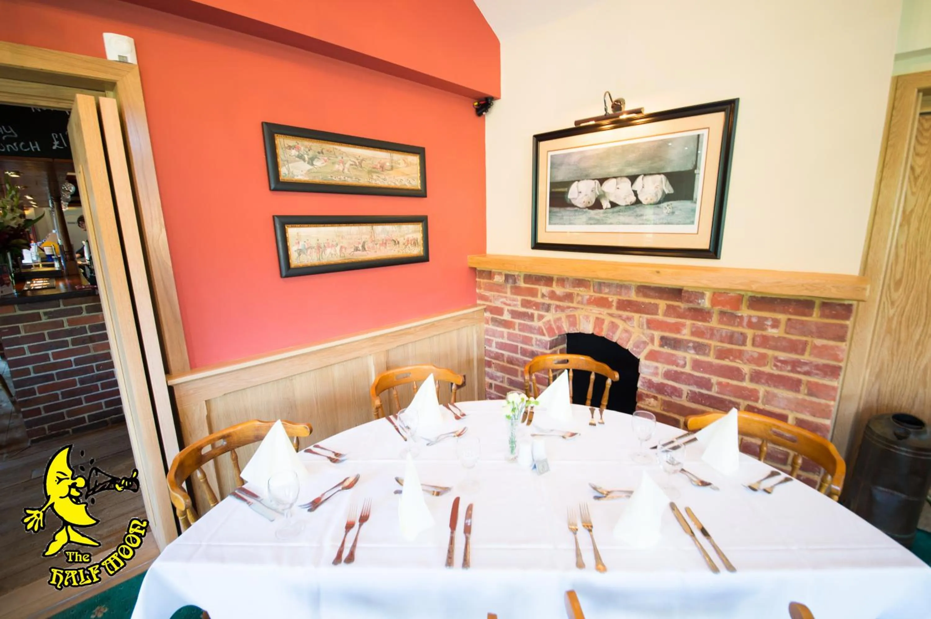 Restaurant/places to eat in The Half Moon