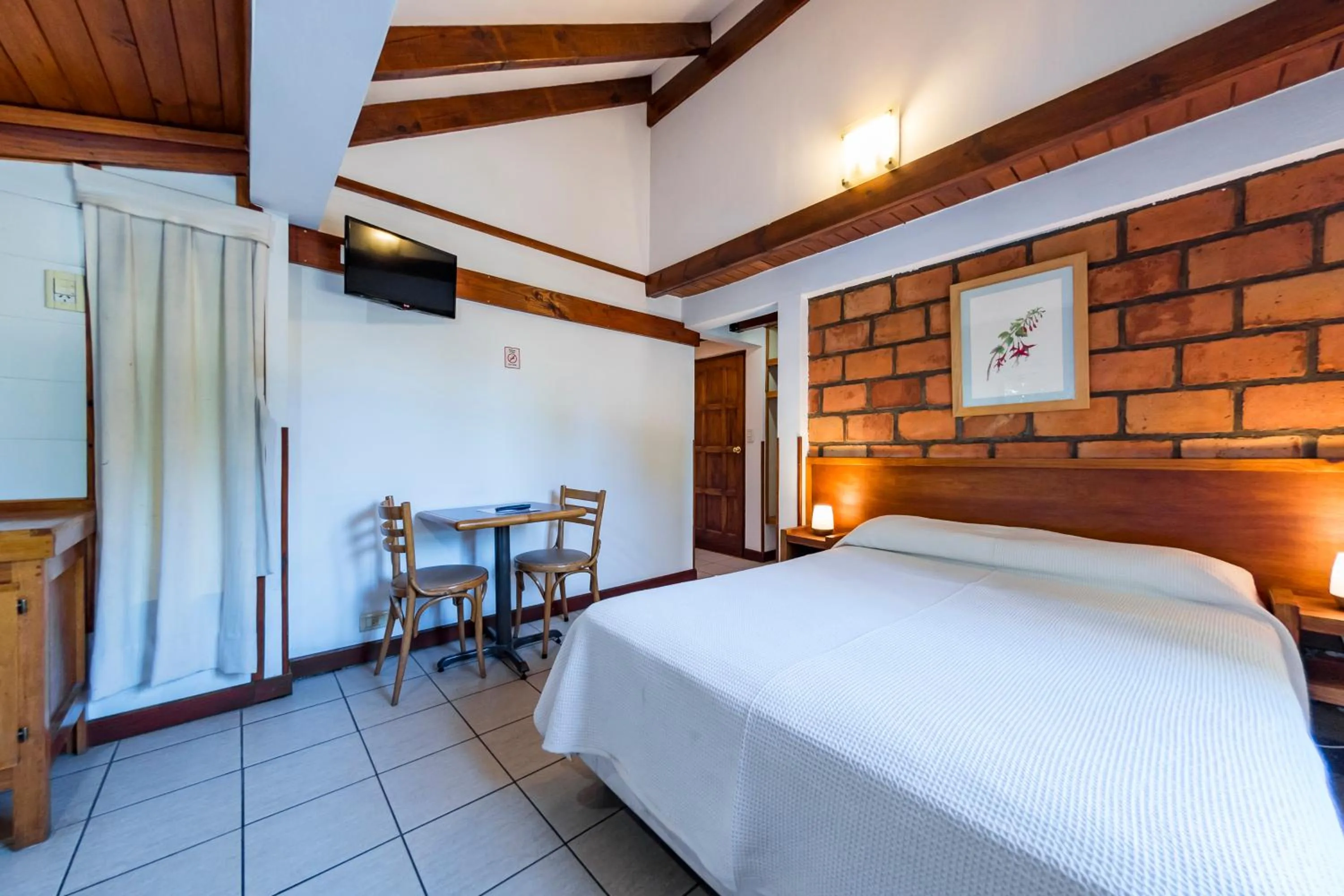 Bedroom, Bed in Mirando al Sur