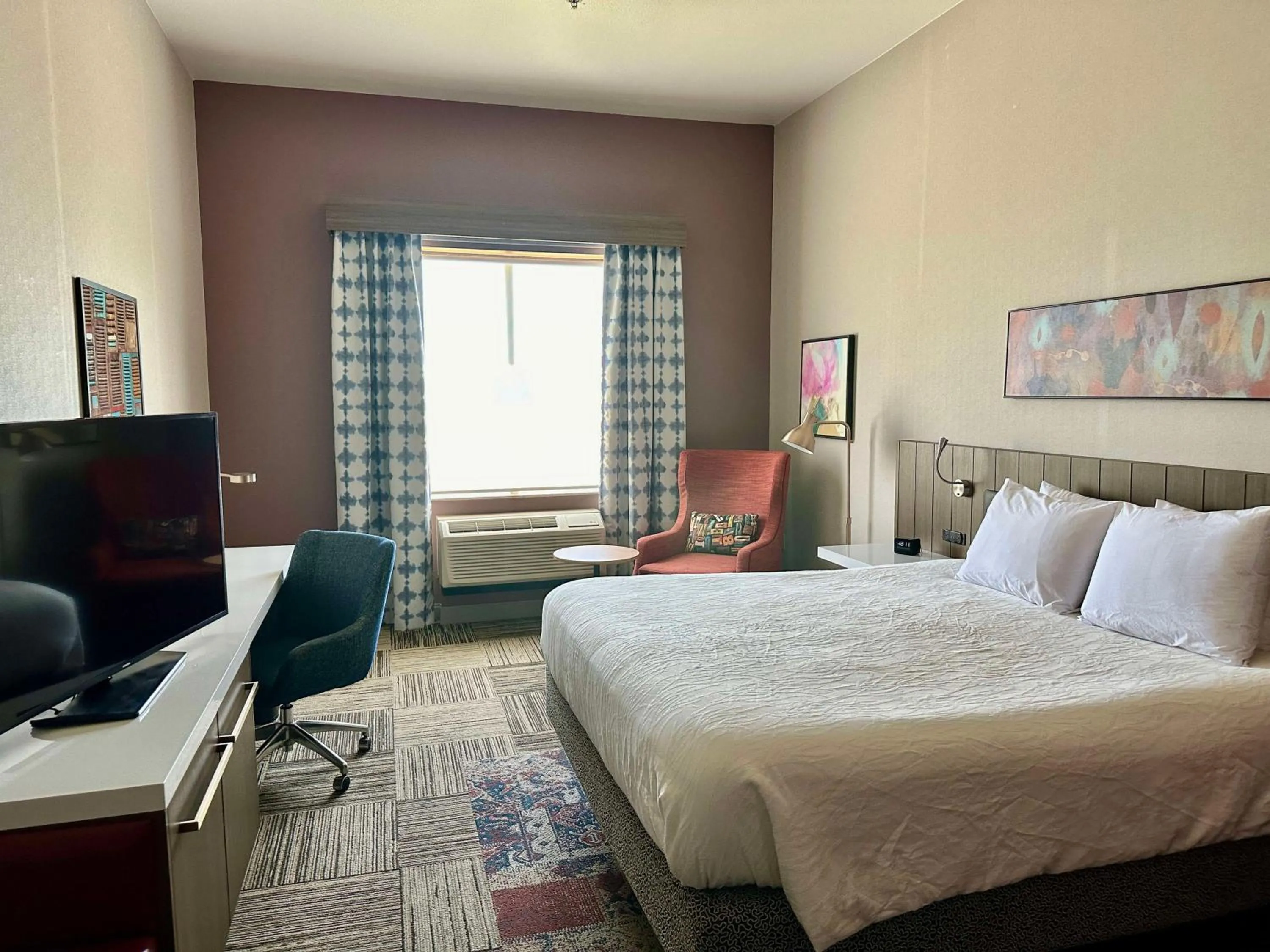 Bed in Hilton Garden Inn Oconomowoc