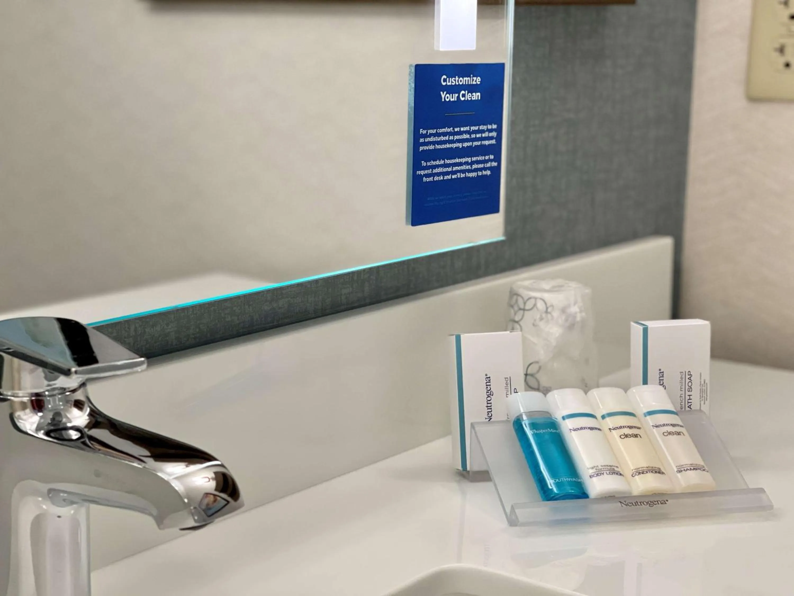 Bathroom in Hilton Garden Inn Oconomowoc