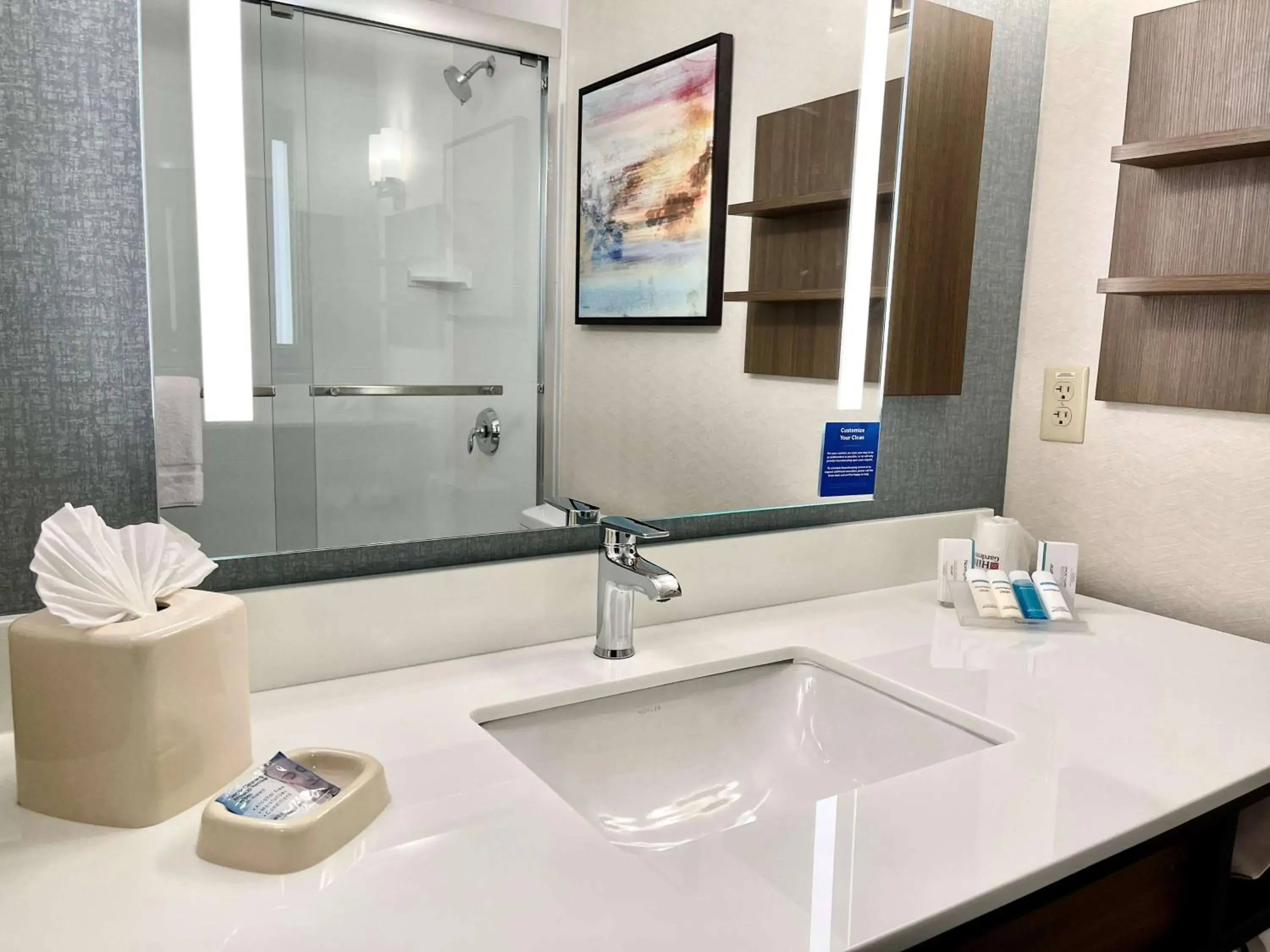 Bathroom in Hilton Garden Inn Oconomowoc Bathroom in Hilton Garden Inn Oconomowoc