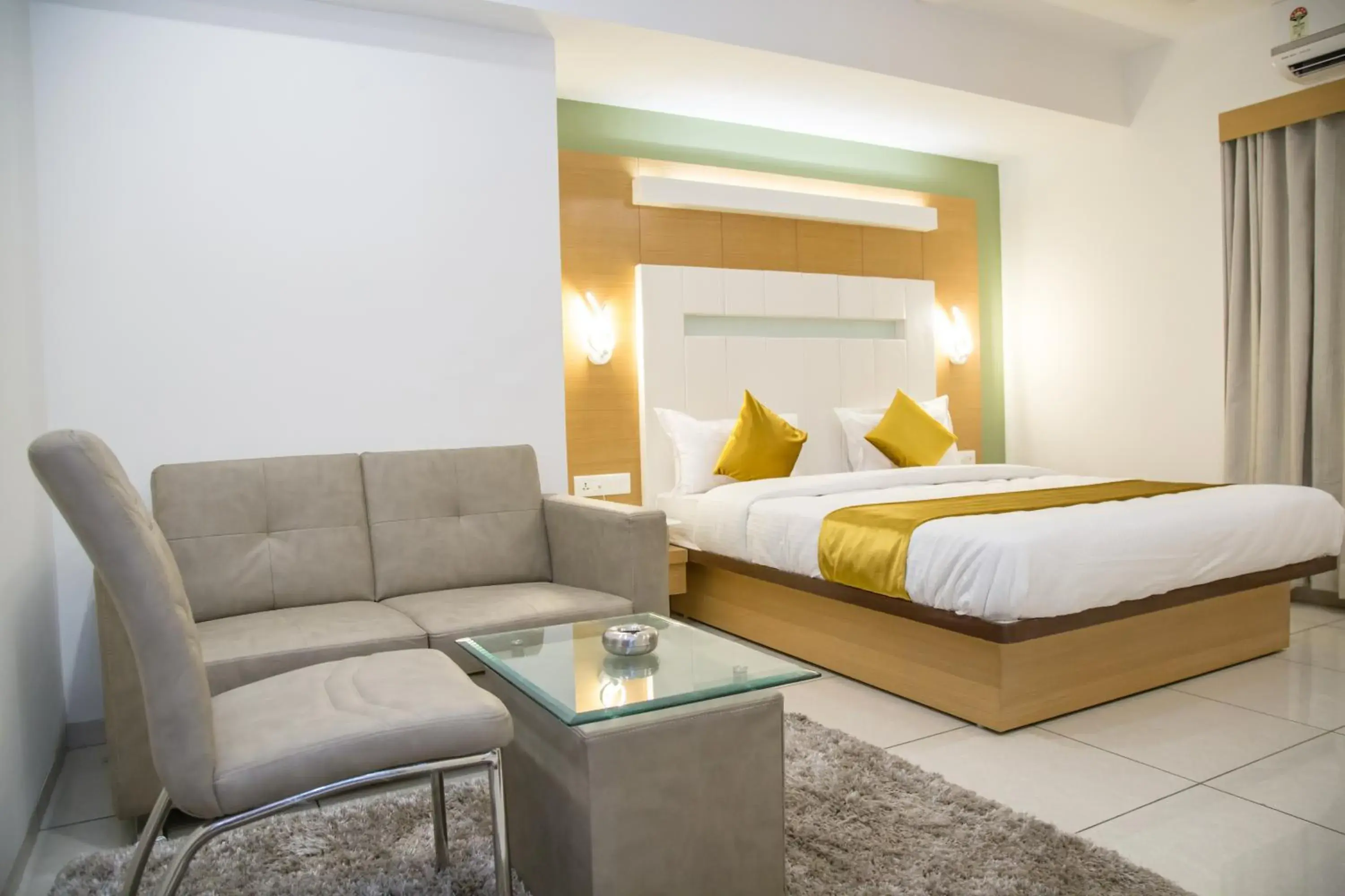 Photo of the whole room, Bed in Hotel Orange International Photo of the whole room, Bed in Hotel Orange International