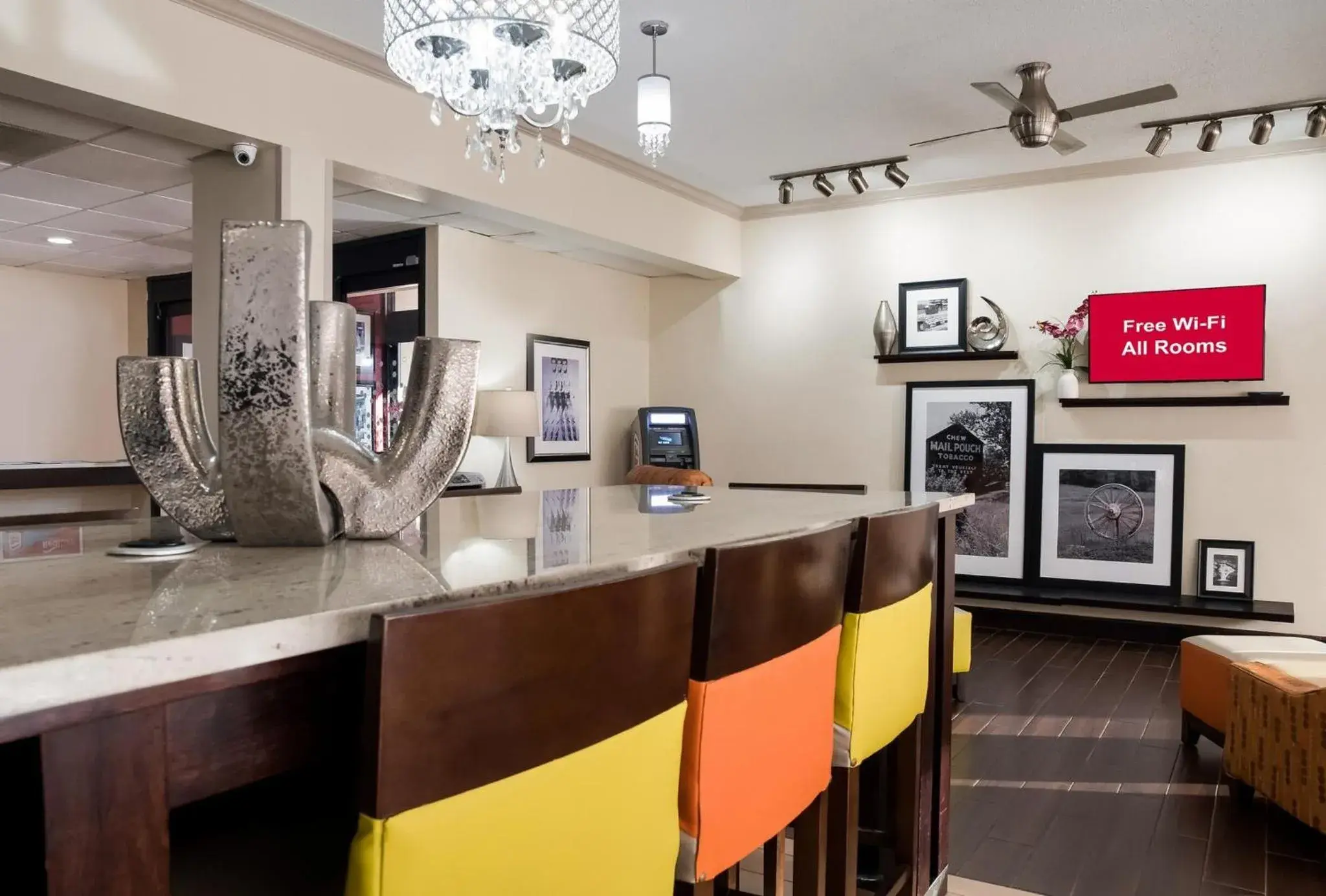 Lobby or reception in Red Roof Inn Tupelo Lobby or reception in Red Roof Inn Tupelo