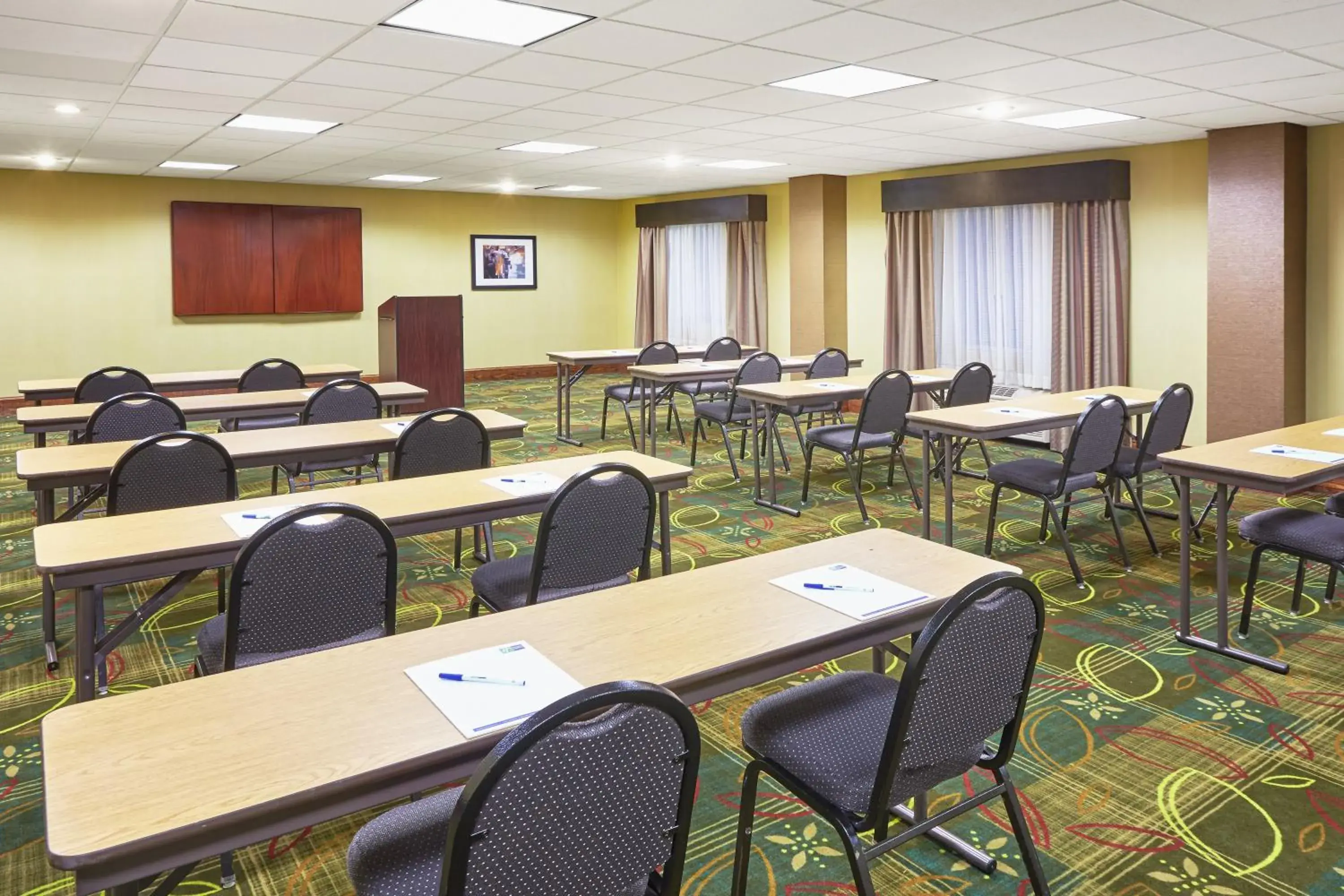 Meeting/conference room in Holiday Inn Express Hotel & Suites Buford-Mall Of Georgia