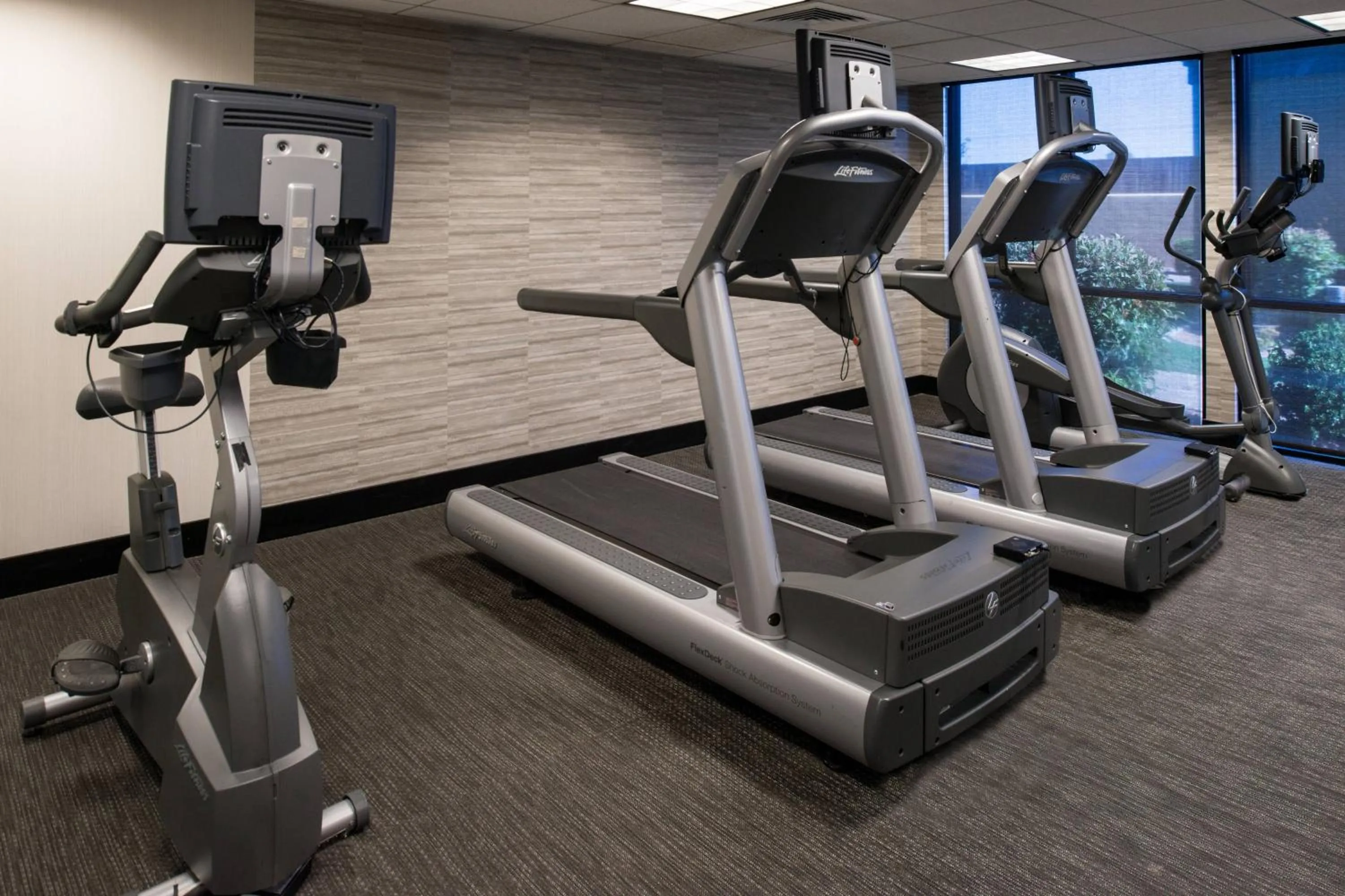 Fitness centre/facilities in Courtyard by Marriott Victorville Hesperia