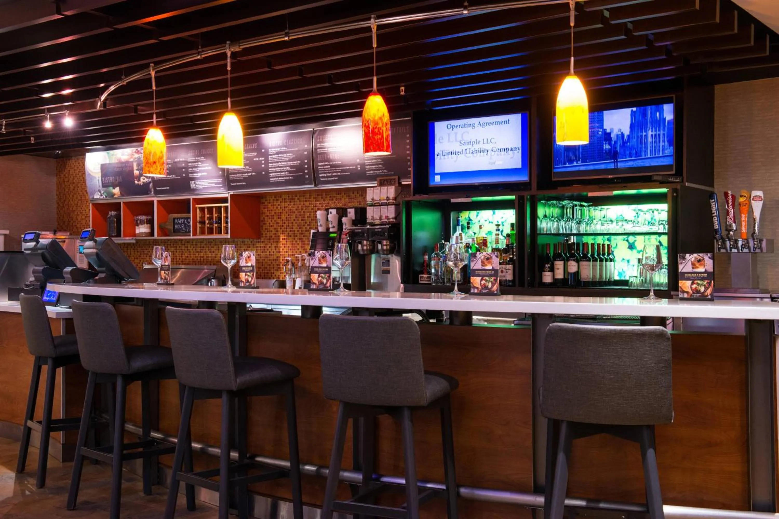 Lounge or bar in Courtyard by Marriott Victorville Hesperia
