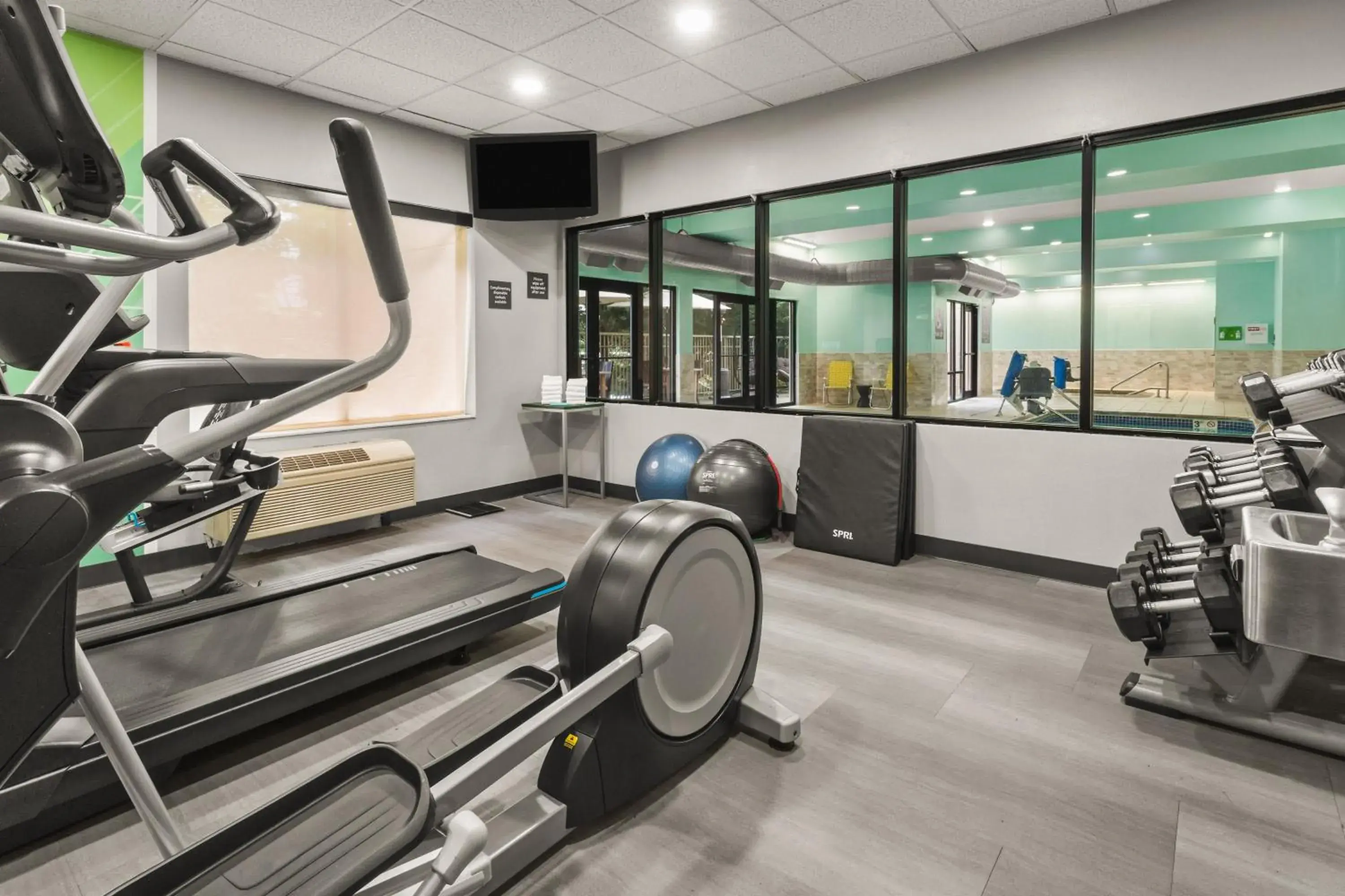 Fitness centre/facilities in Holiday Inn & Suites Bothell an IHG Hotel Fitness centre/facilities in Holiday Inn & Suites Bothell an IHG Hotel