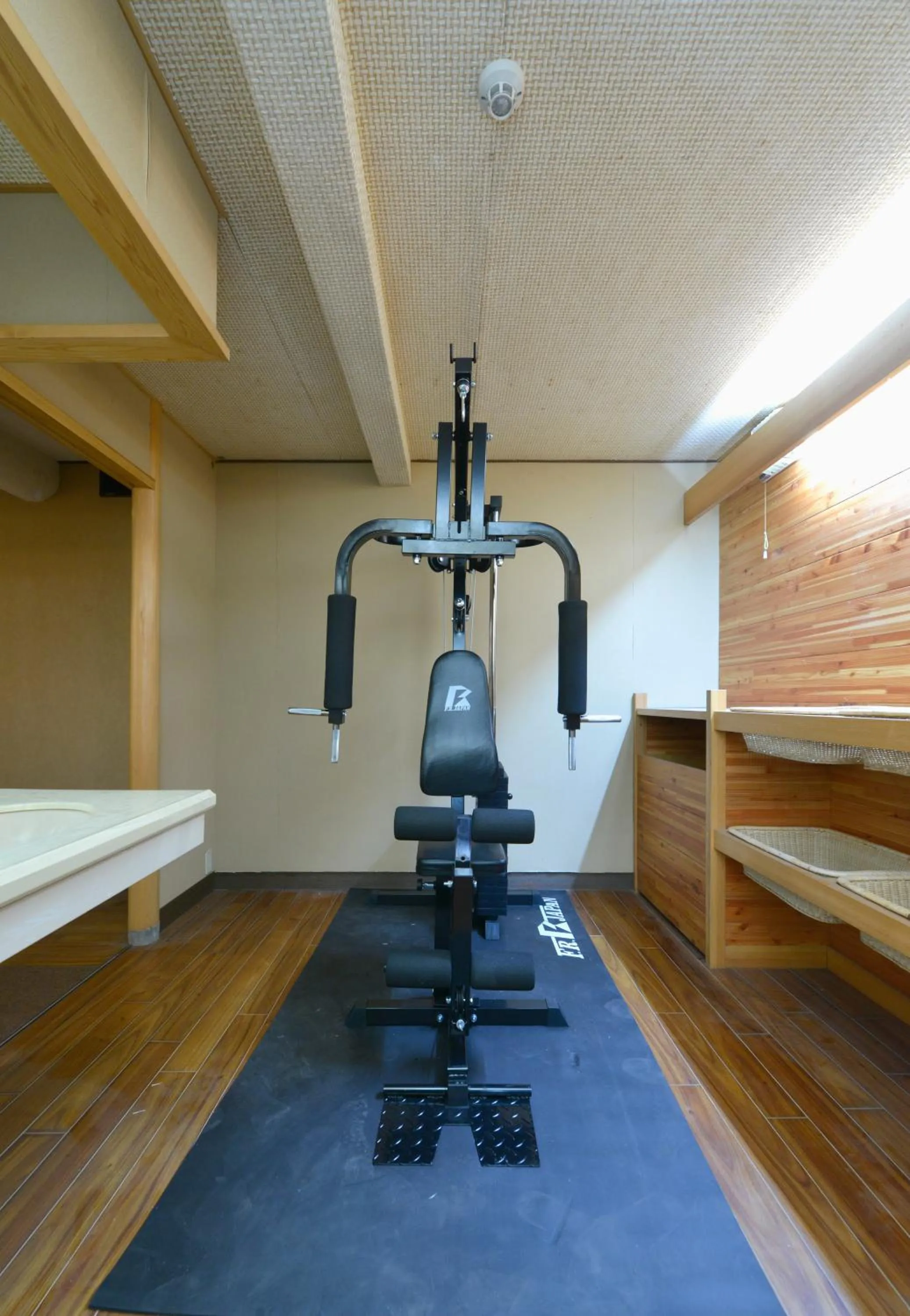 Fitness centre/facilities in ZEN Hostel