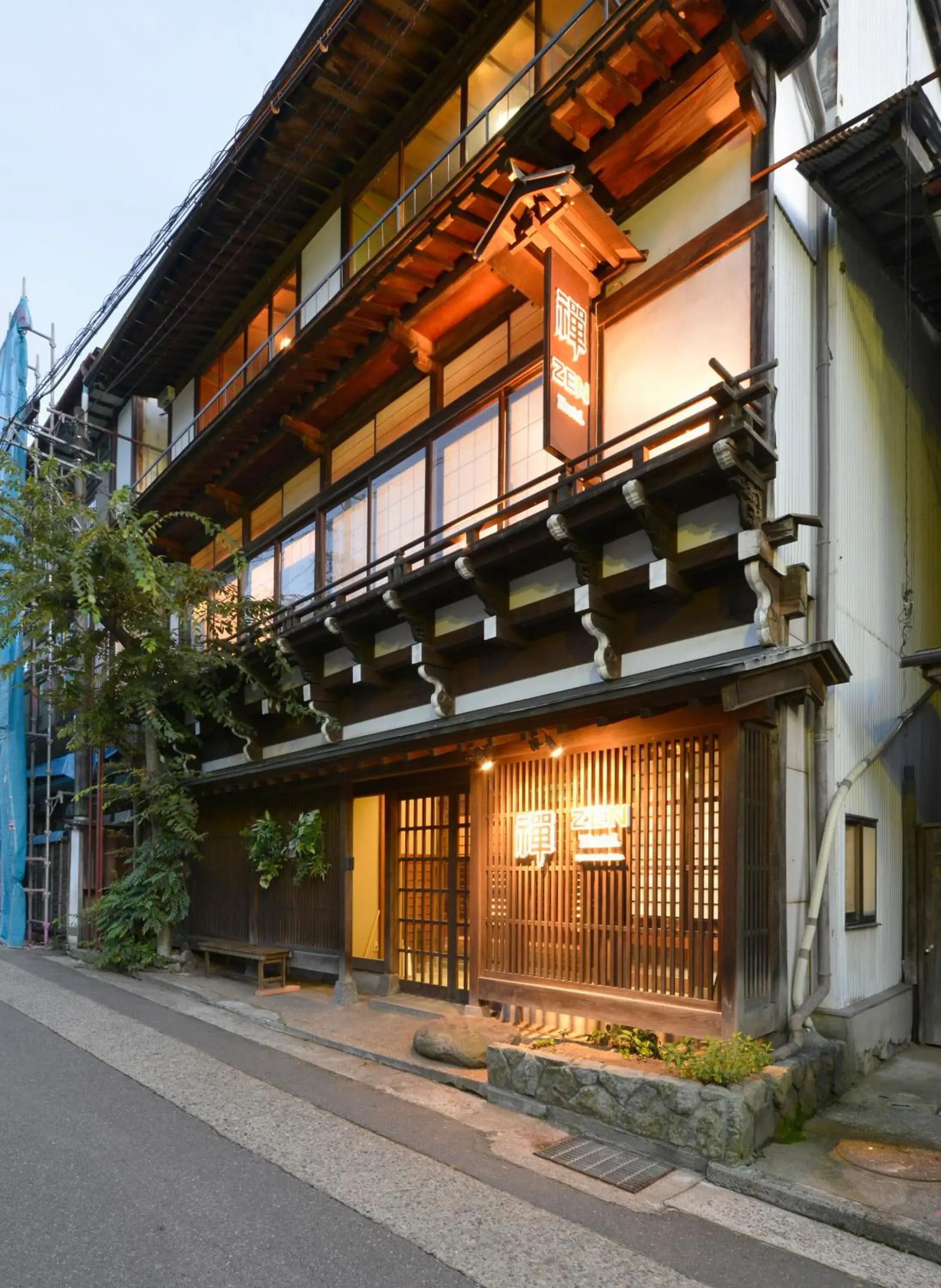 Property Building in Zen Hostel