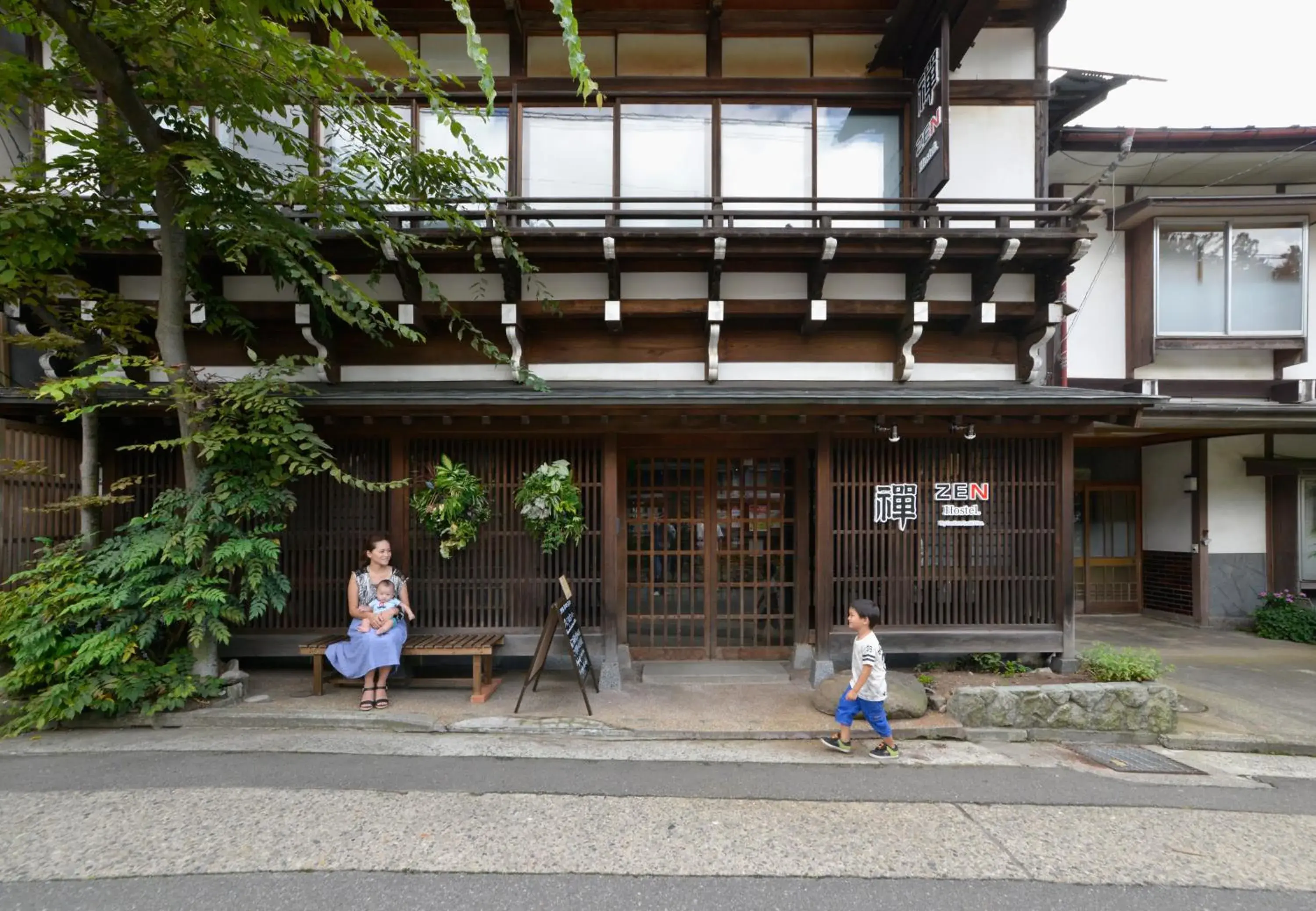 Day in Zen Hostel