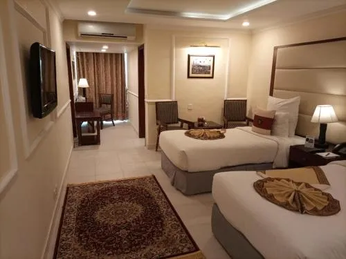 Heaven Hotel