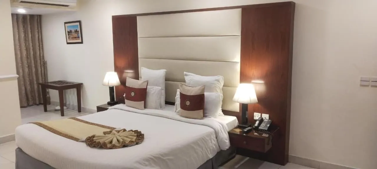 Bedroom, Bed in Heaven Hotel