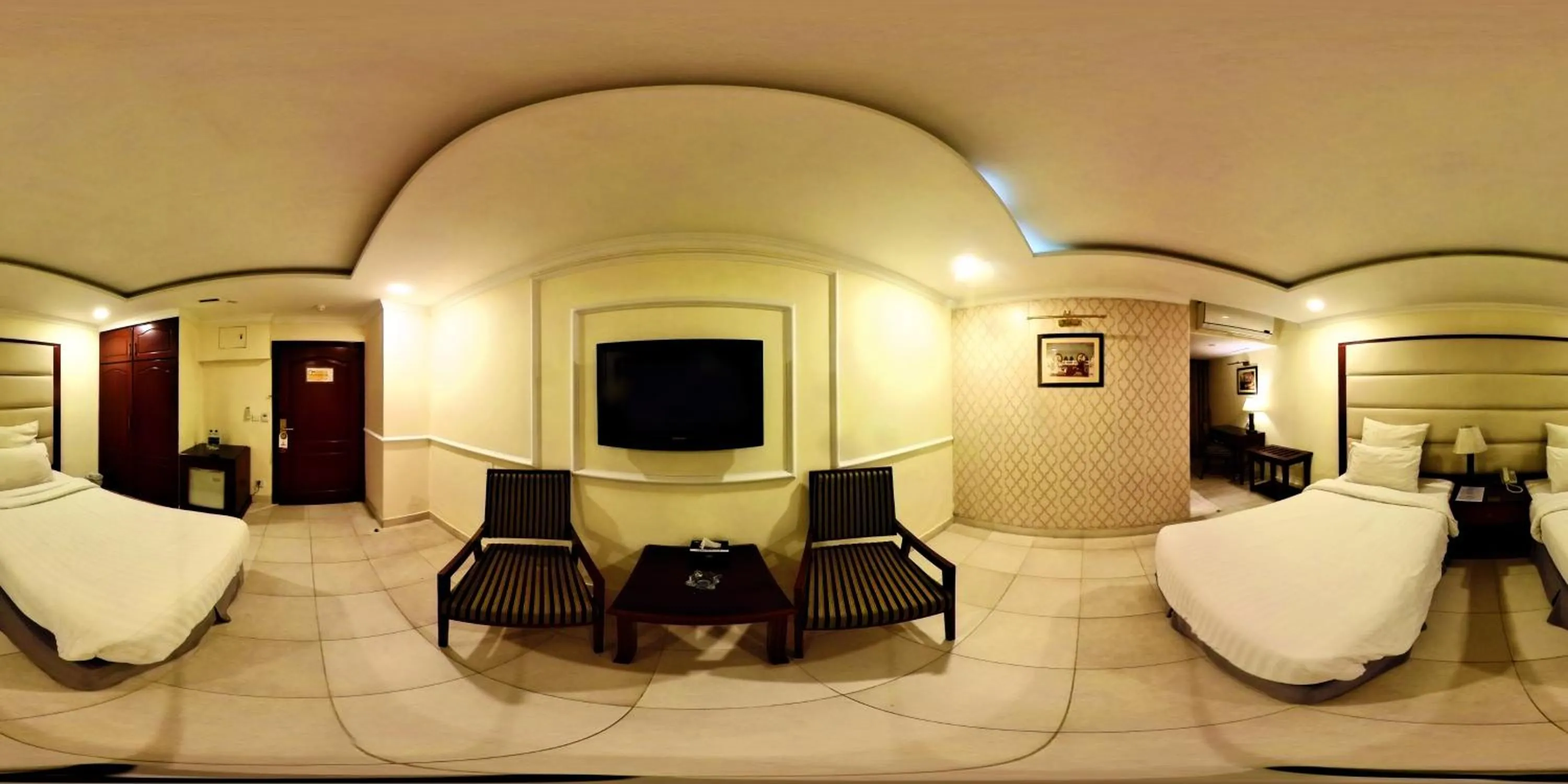 Living room in Heaven Hotel