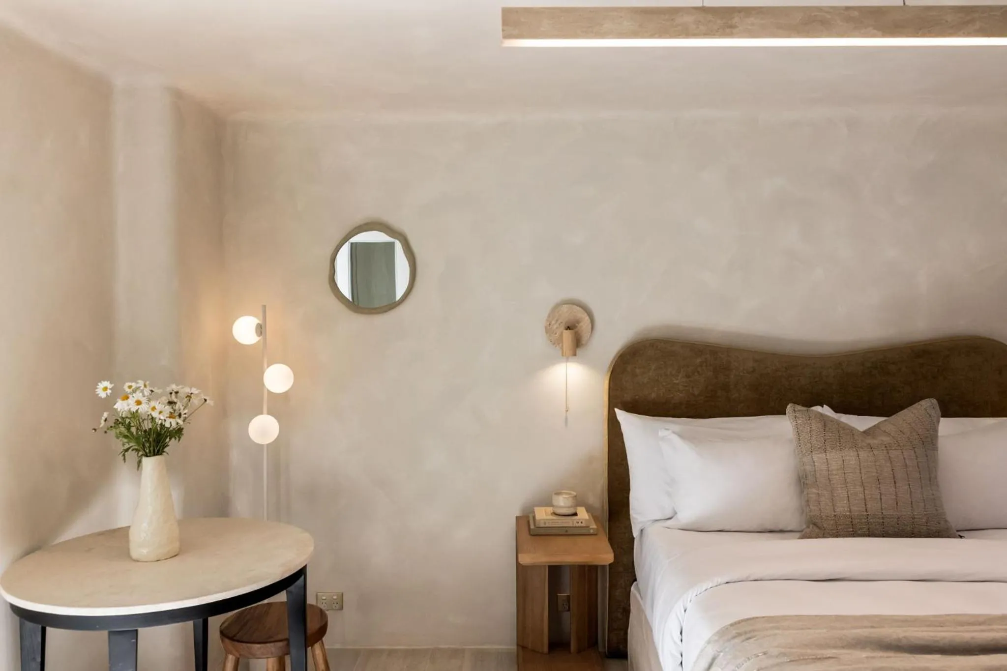 Bed in Medusa Hotel Sydney