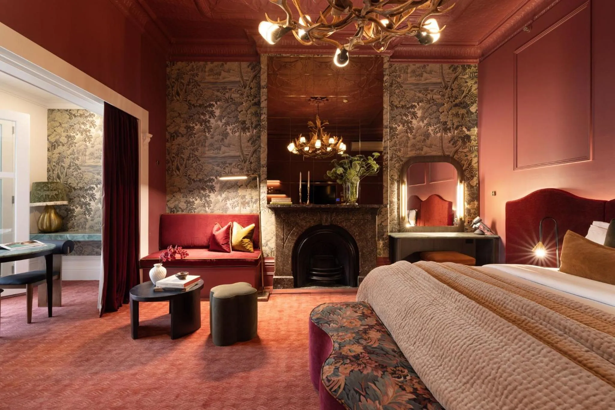 Bed in Medusa Hotel Sydney