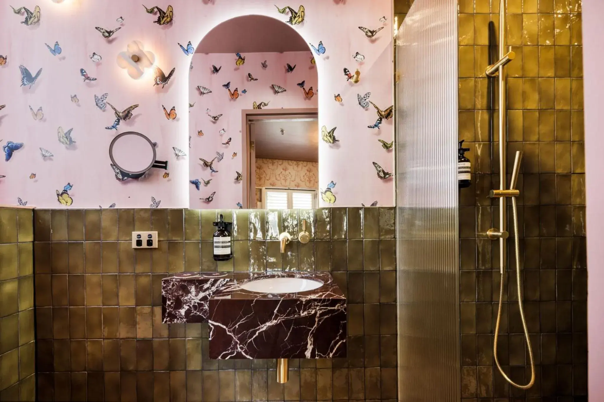 Petite Double Room in Medusa Hotel Sydney Petite Double Room in Medusa Hotel Sydney