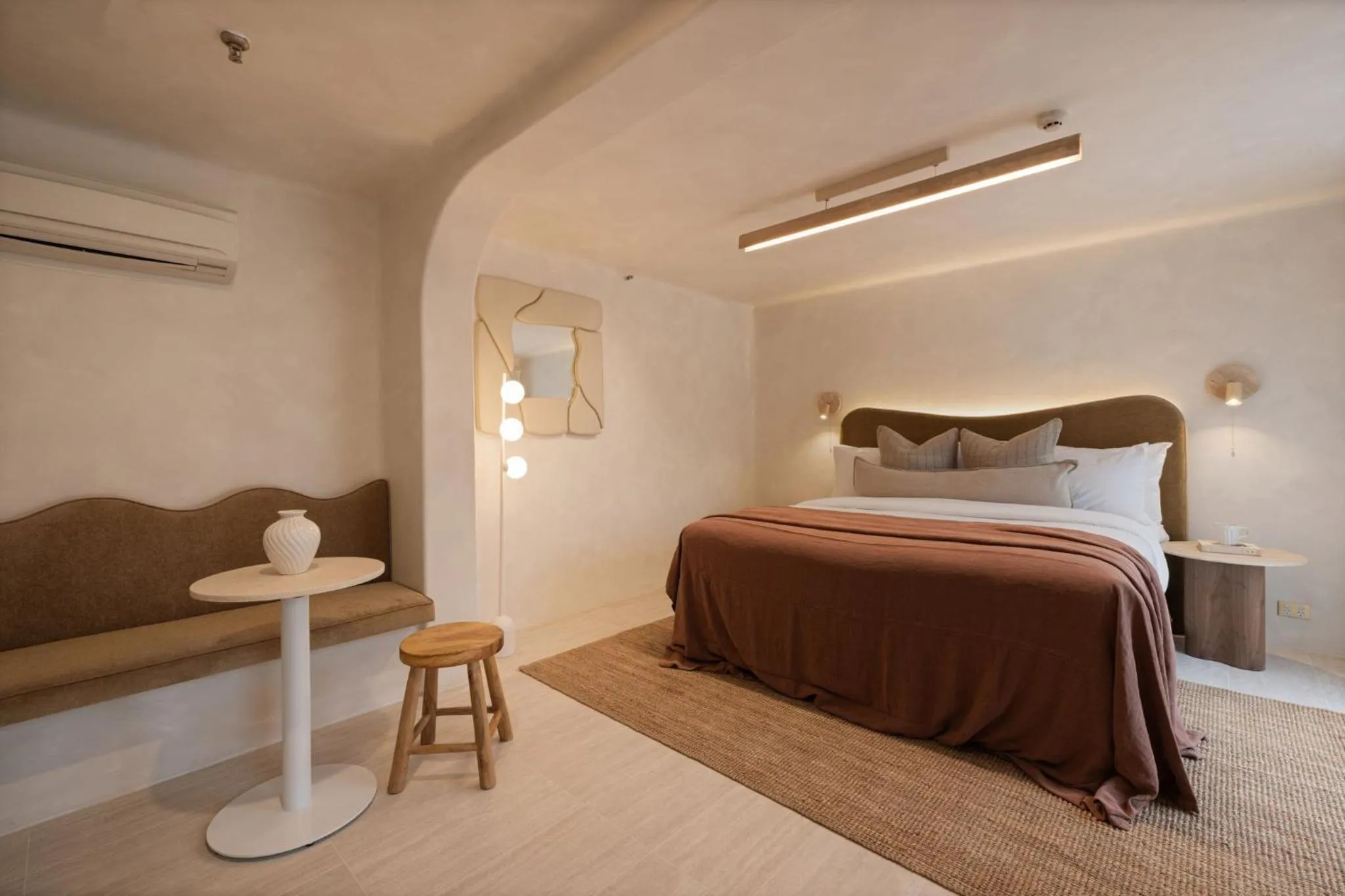 Bed in Medusa Hotel Sydney