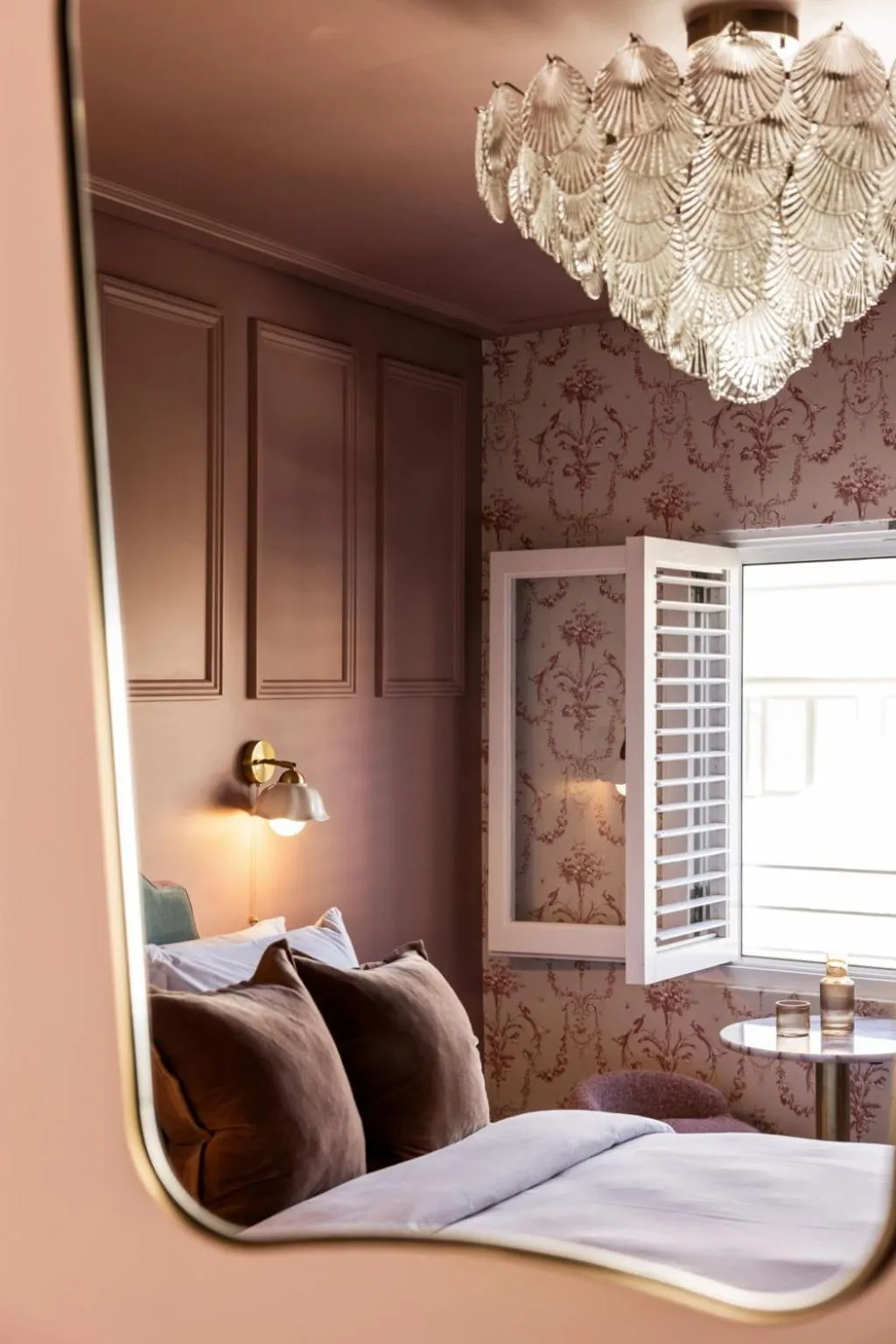 Bed in Medusa Hotel Sydney