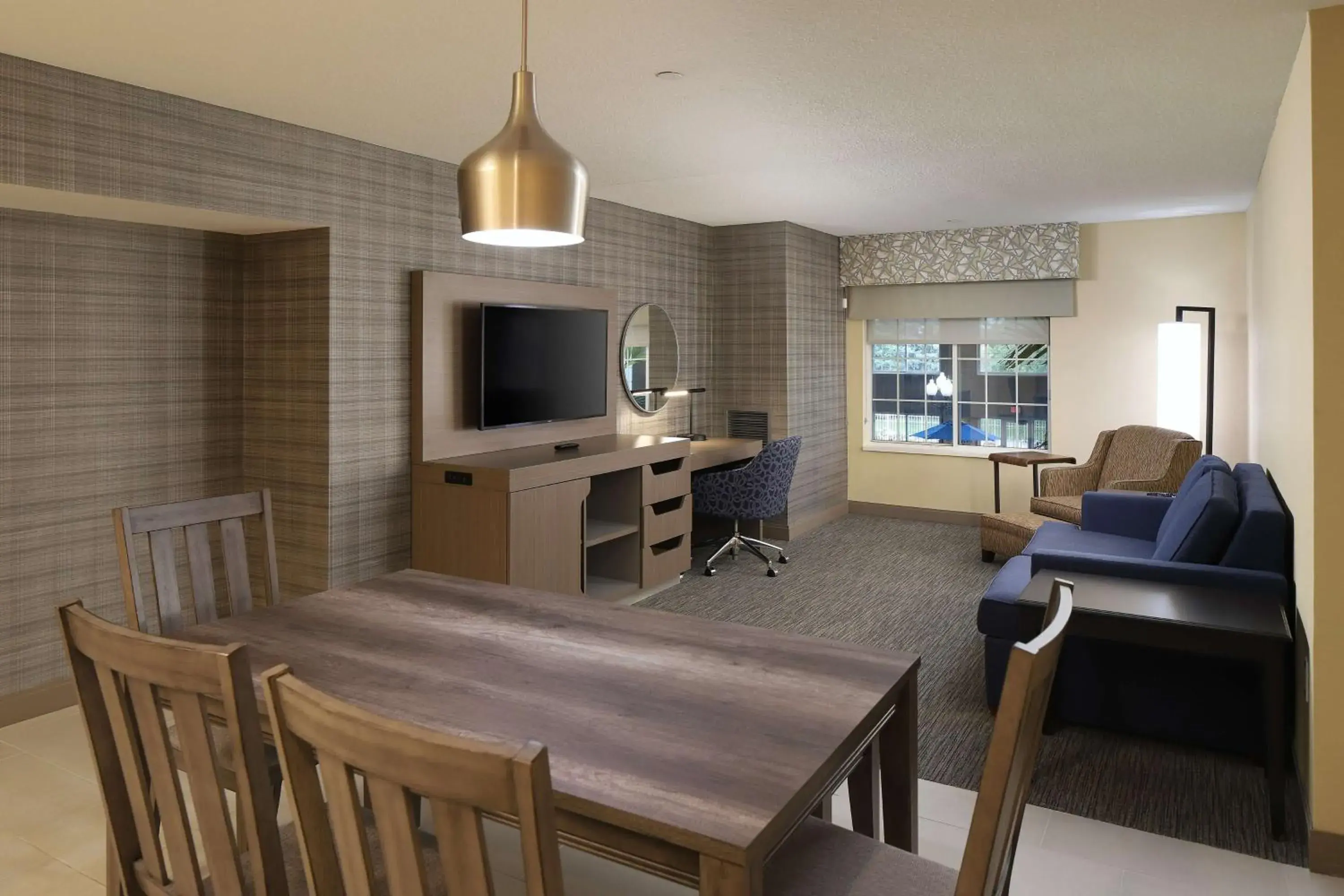 Bedroom in Hampton Inn Holland Bedroom in Hampton Inn Holland