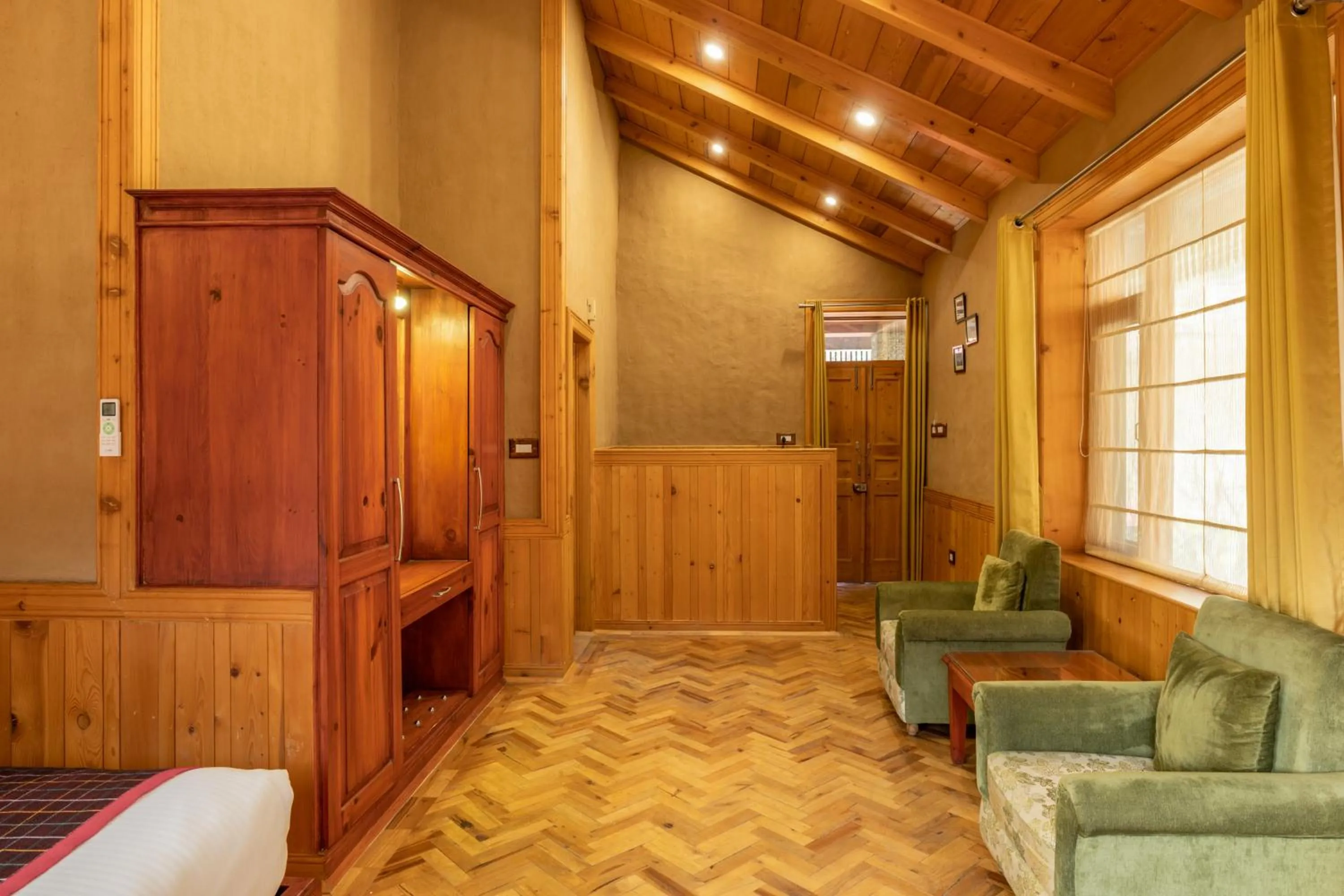 Kitchen or kitchenette in Shivadya - A Luxury Boutique Experience