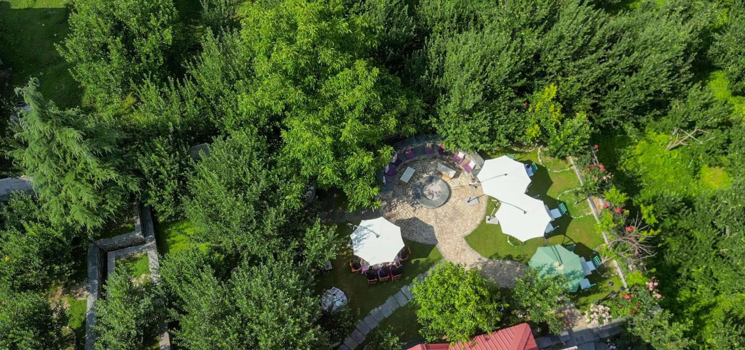 Restaurant/places to eat in Shivadya - A Luxury Boutique Experience