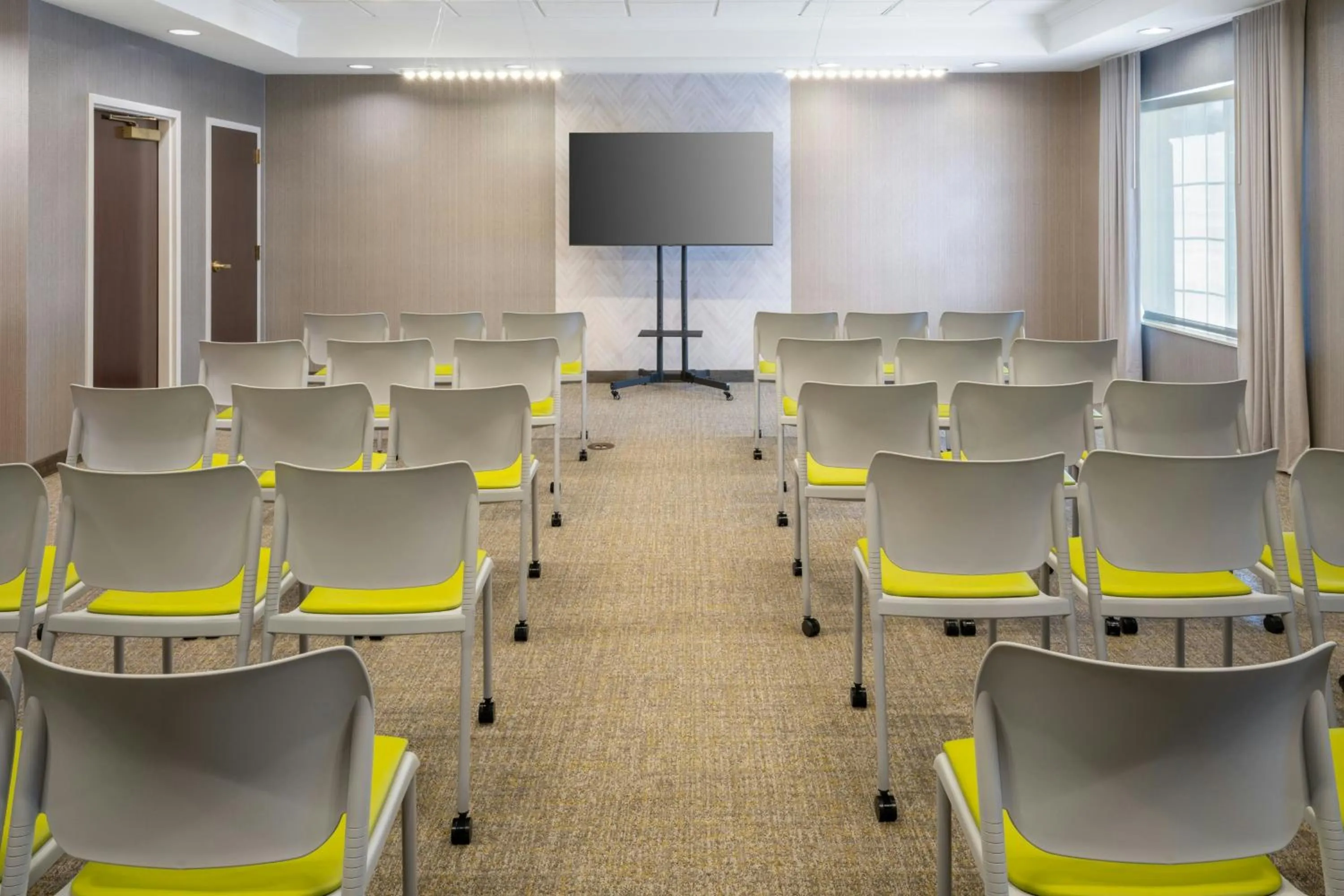 Meeting/conference room in Springhill Suites by Marriott State College