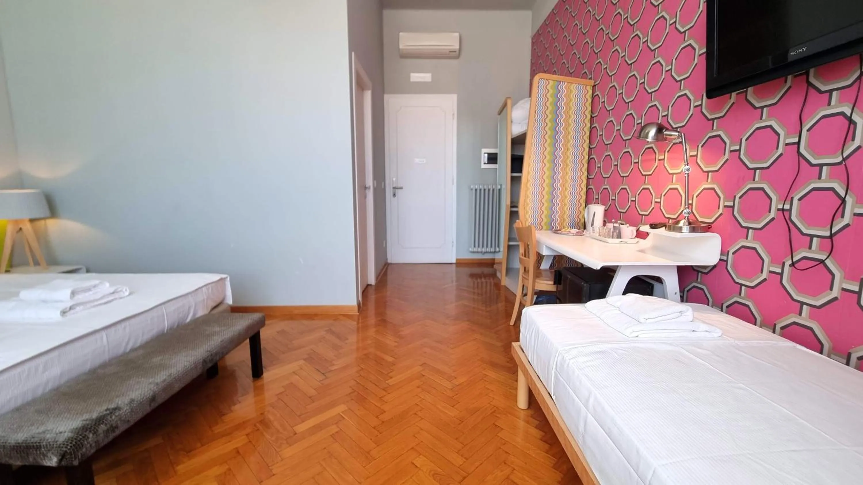 Photo of the whole room, Bed in Locanda Al Volo Tor Bandena