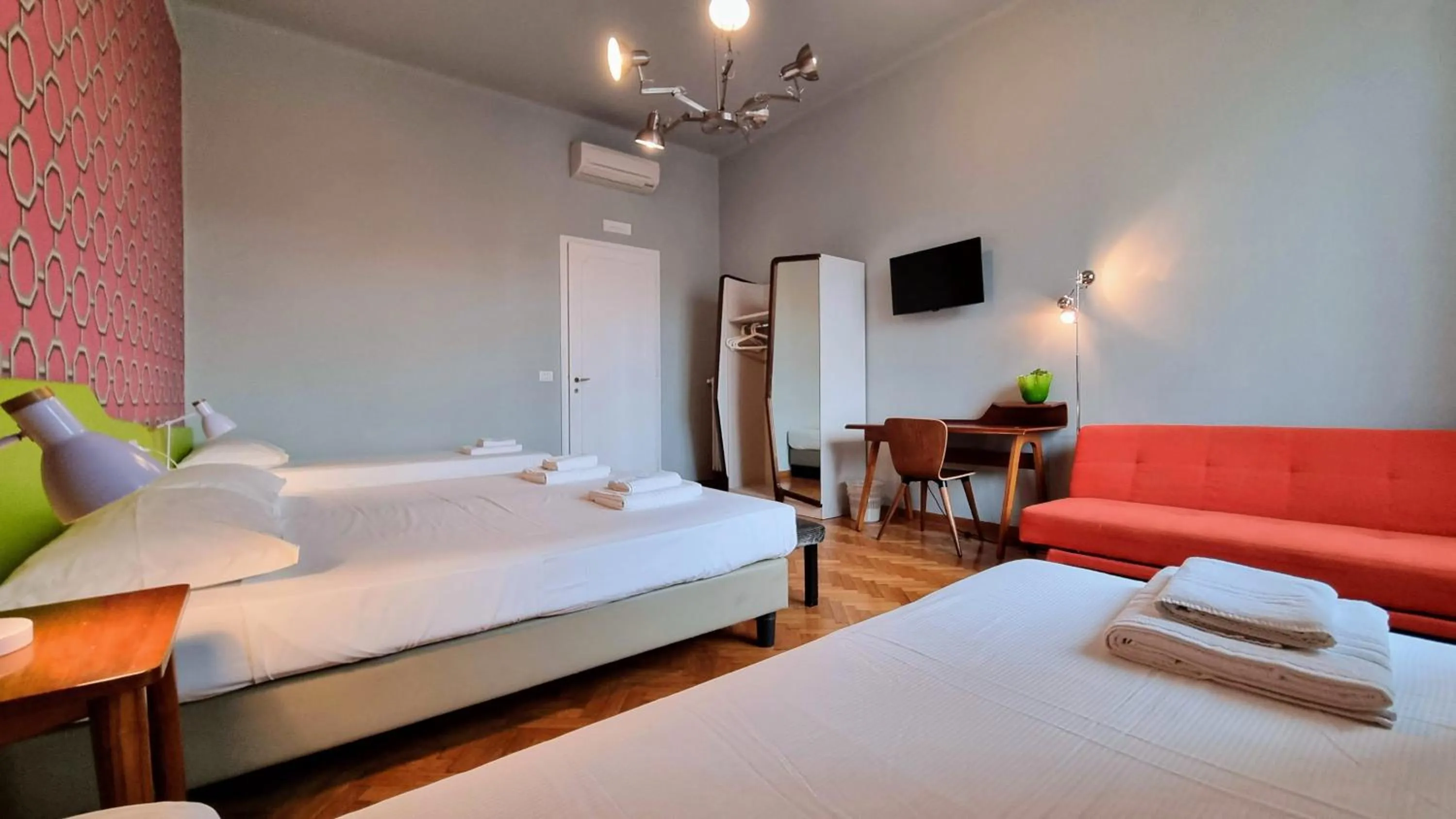 Photo of the whole room, Bed in Locanda Al Volo Tor Bandena