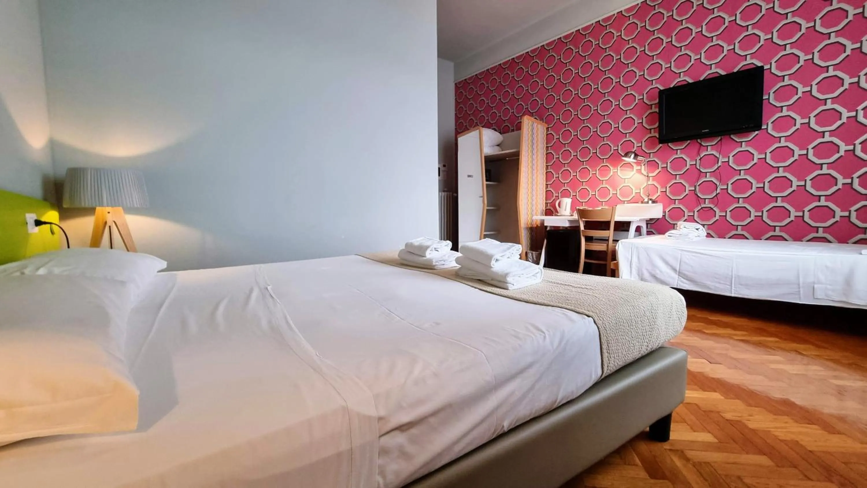 Photo of the whole room, Bed in Locanda Al Volo Tor Bandena
