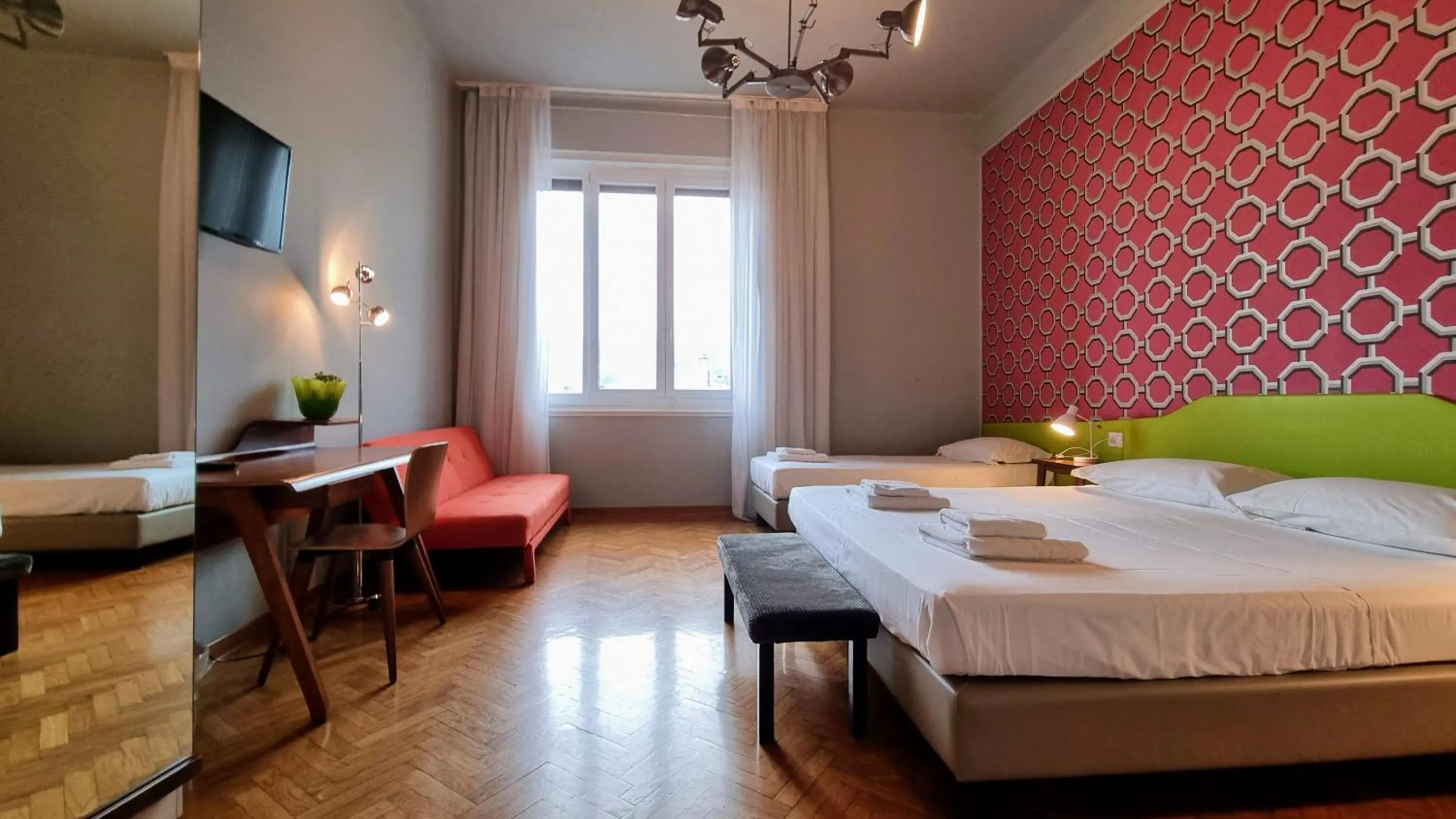 Photo of the whole room, Bed in Locanda Al Volo Tor Bandena