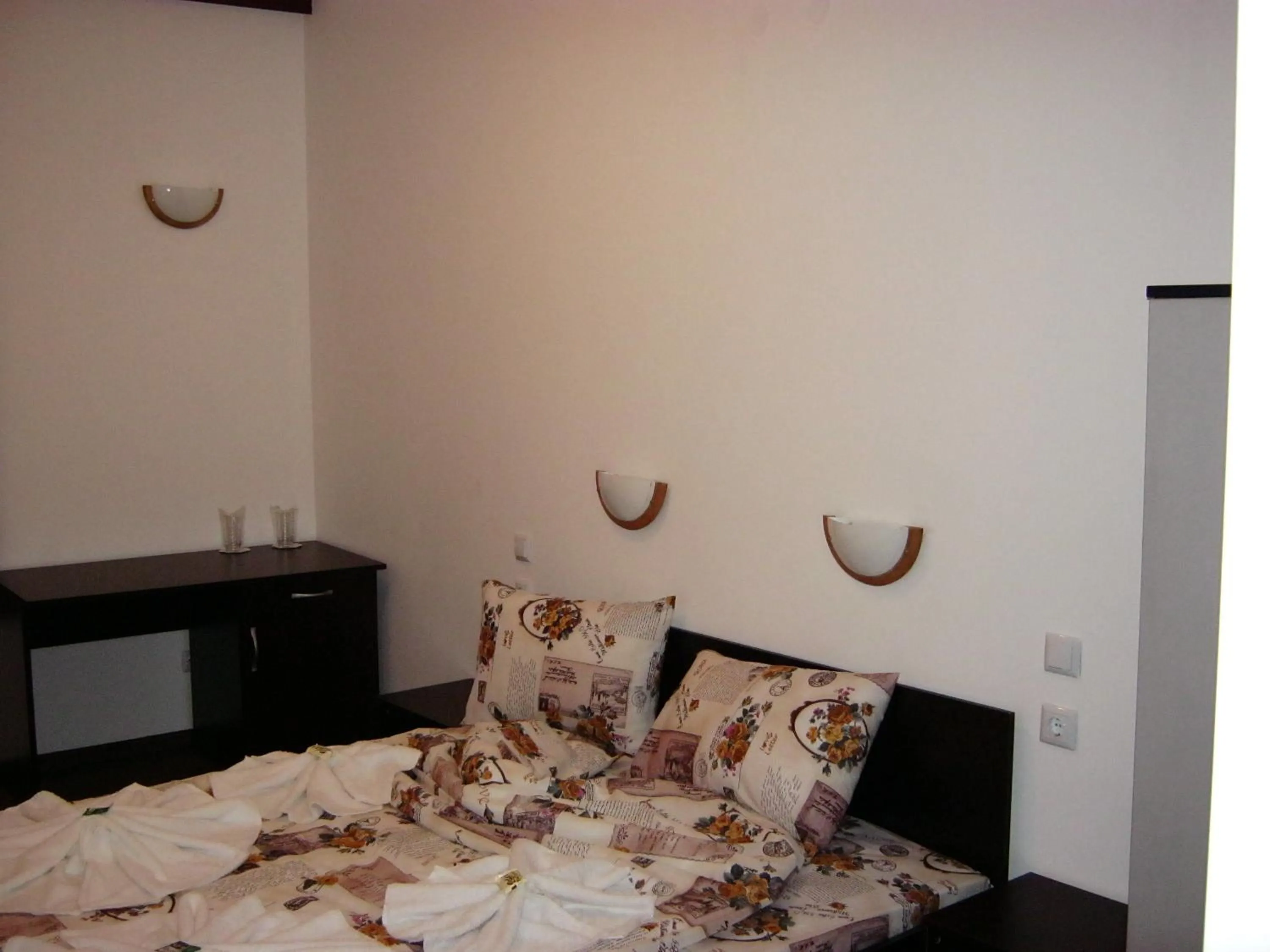 Bed in Motel Koziyat Rog