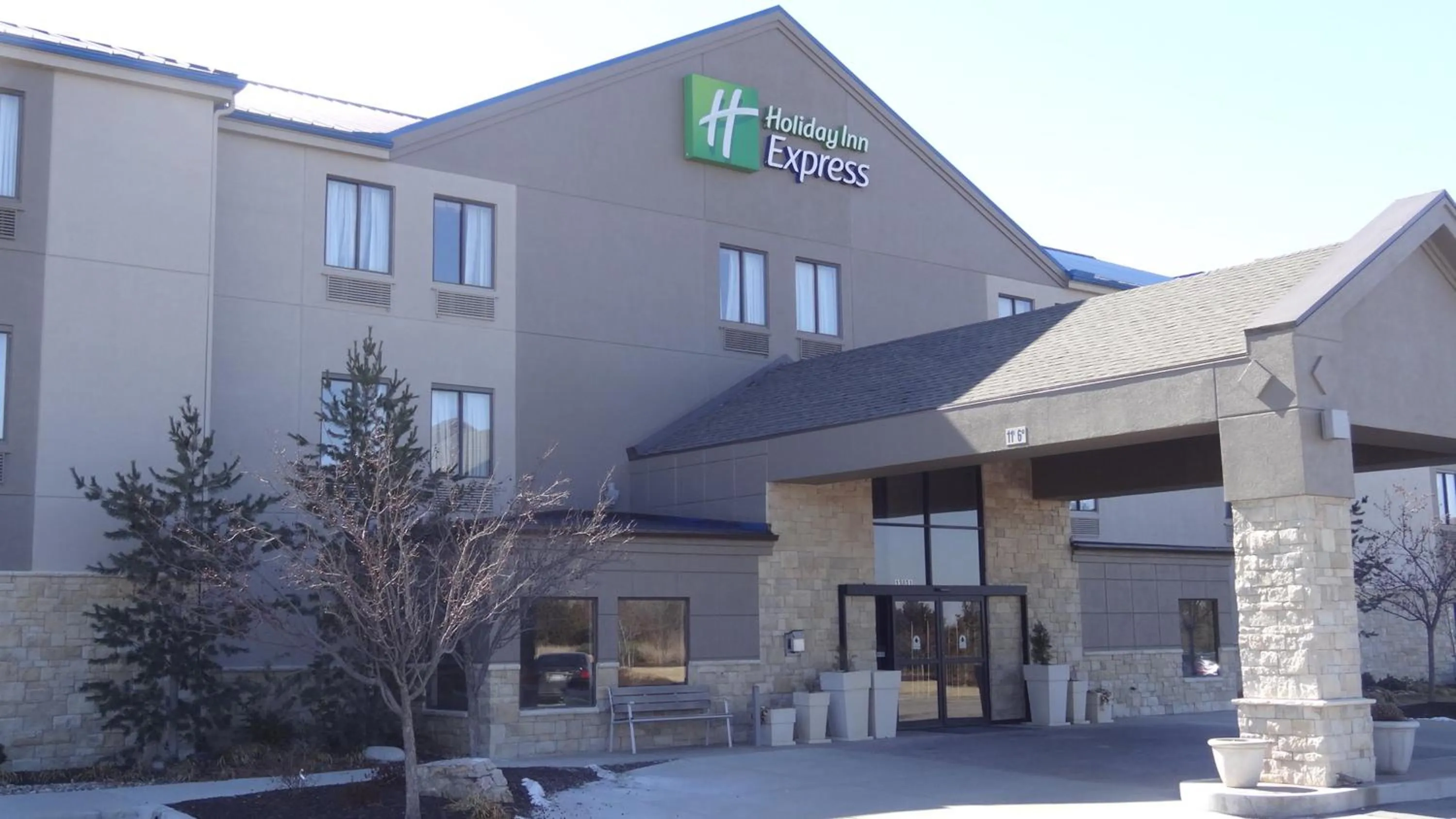 Property building in Holiday Inn Express Hotel Kansas City - Bonner Springs by IHG