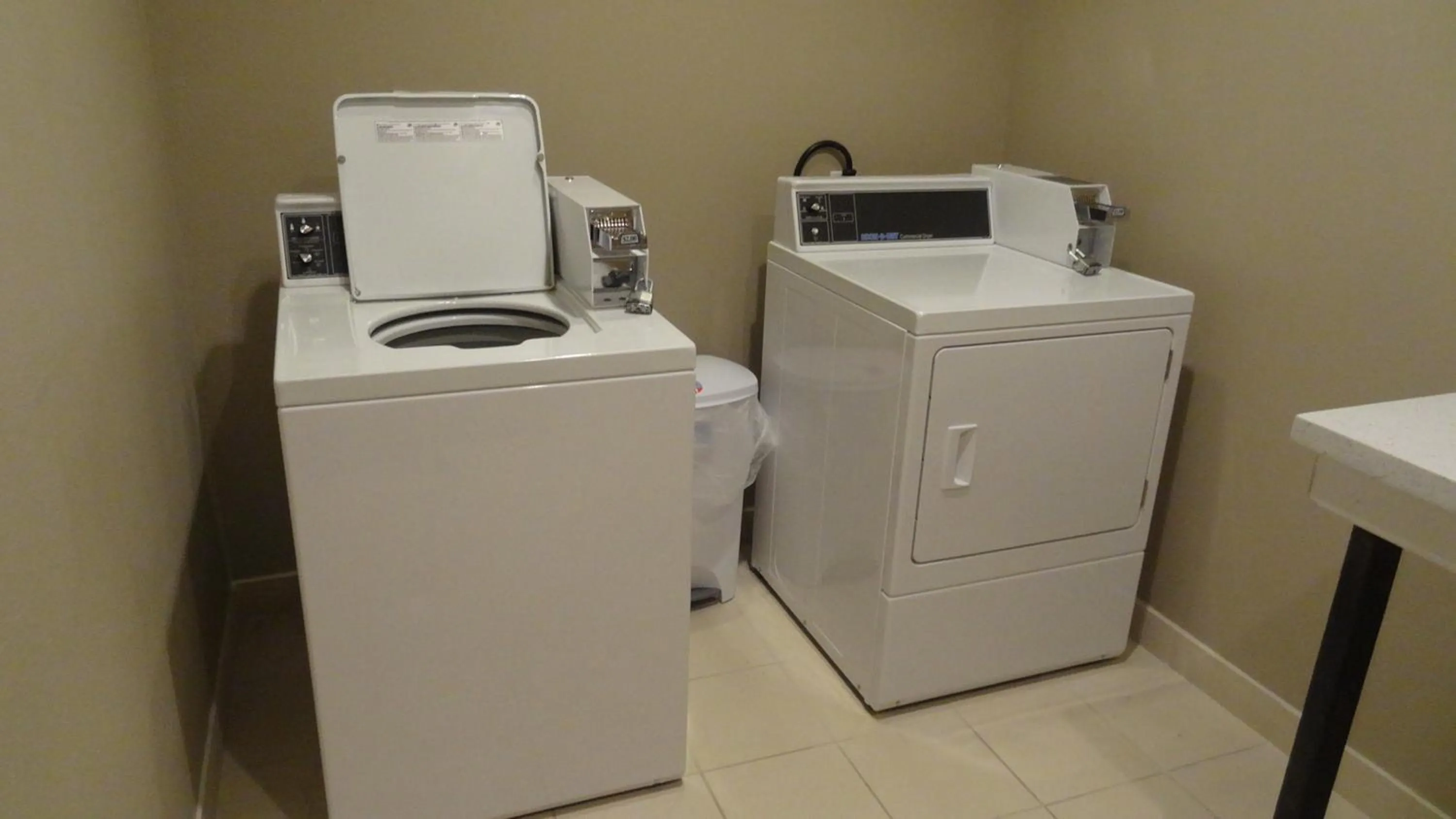 Other in Holiday Inn Express Hotel Kansas City - Bonner Springs by IHG