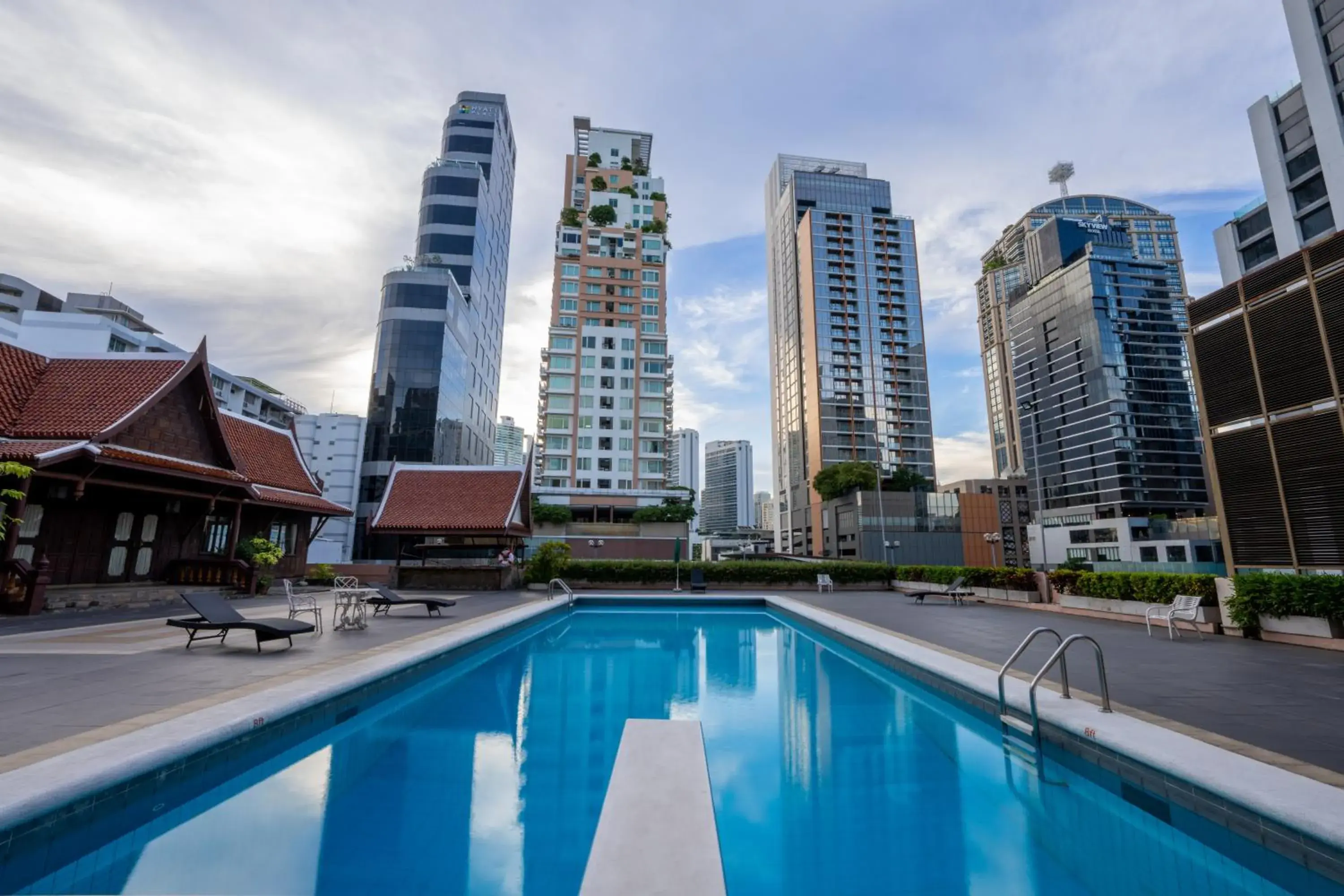 Swimming pool in Ariston Hotel Bangkok Swimming pool in Ariston Hotel Bangkok