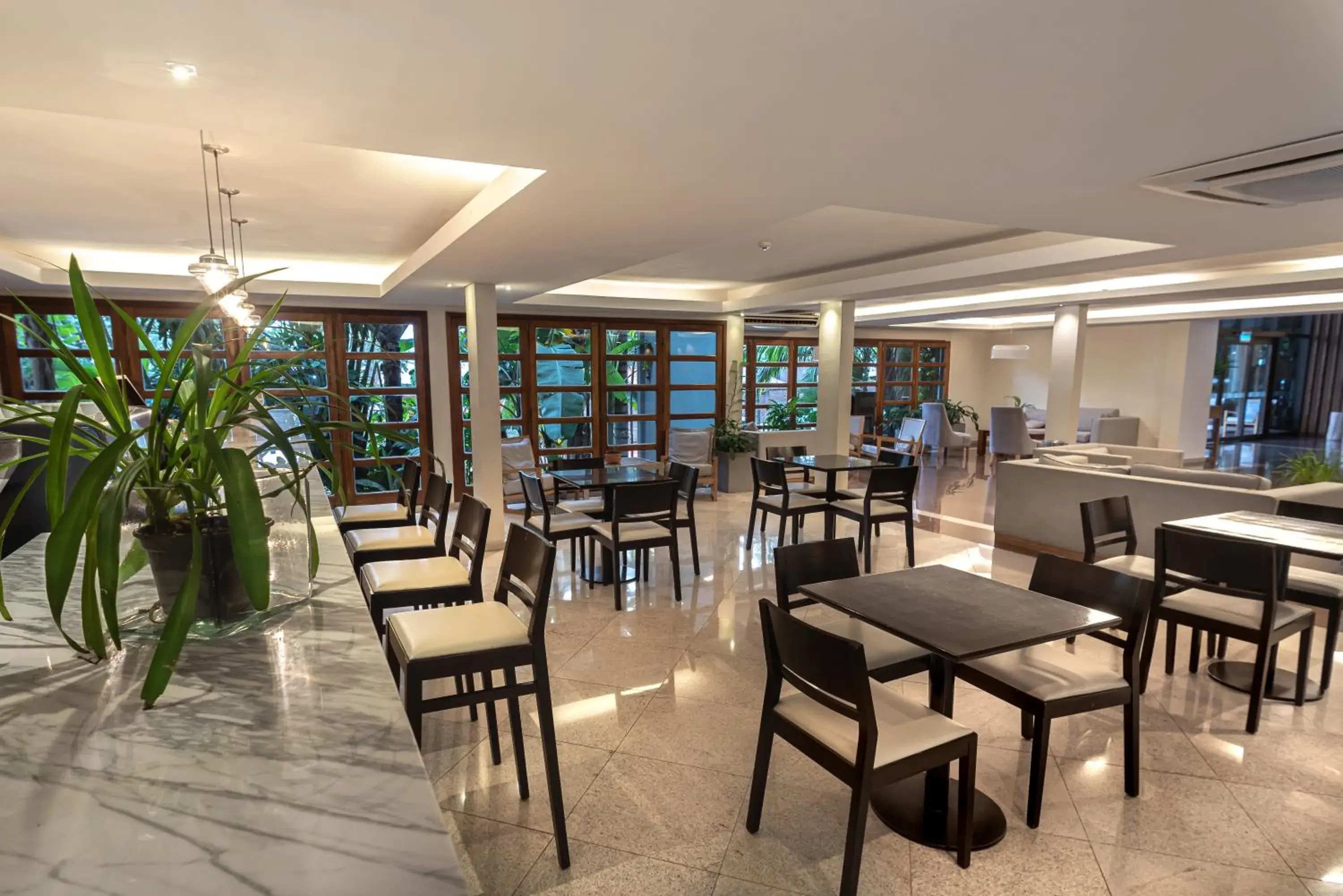 Lounge or bar in Hotel Saint George Lounge or bar in Hotel Saint George