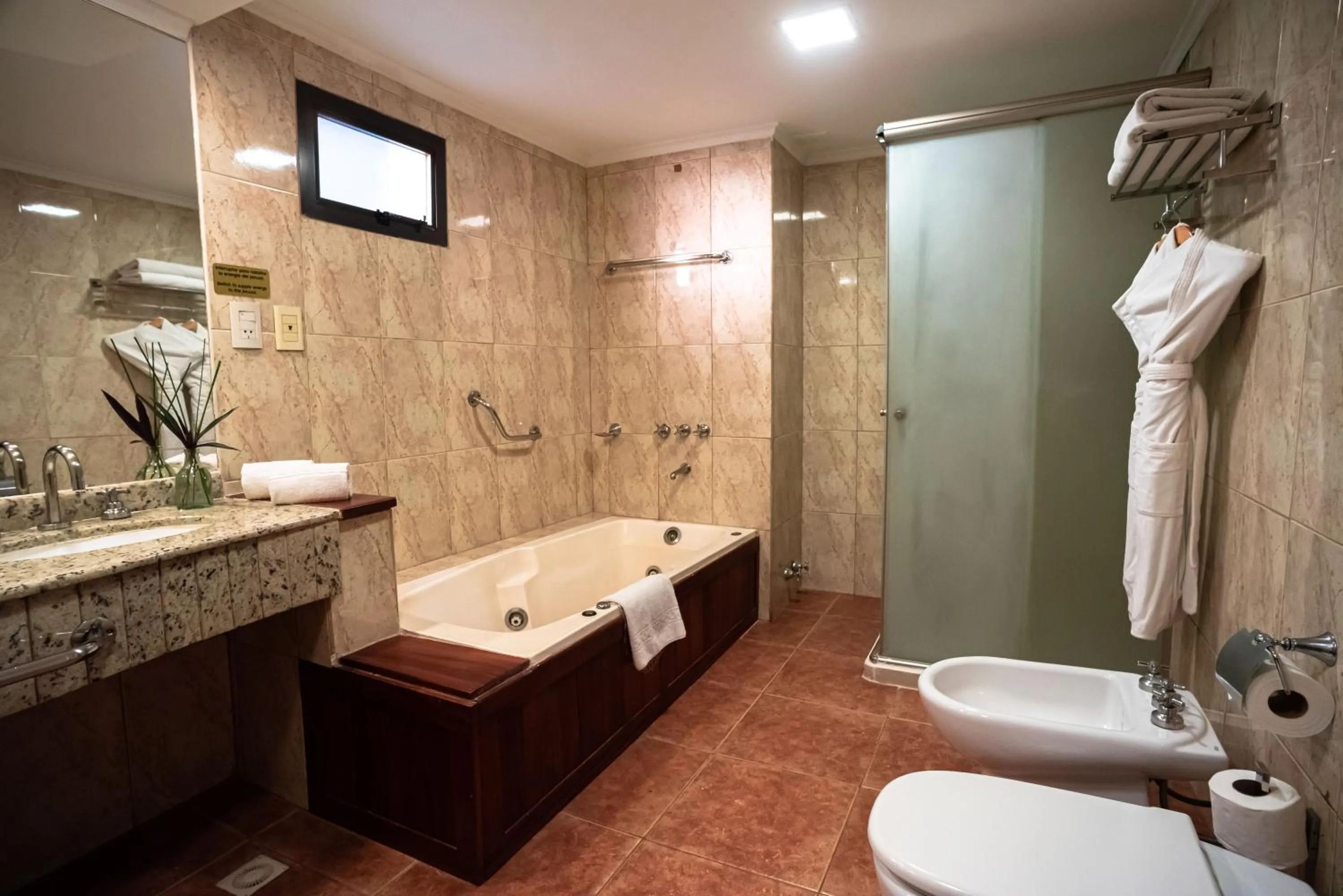 Shower in Hotel Saint George