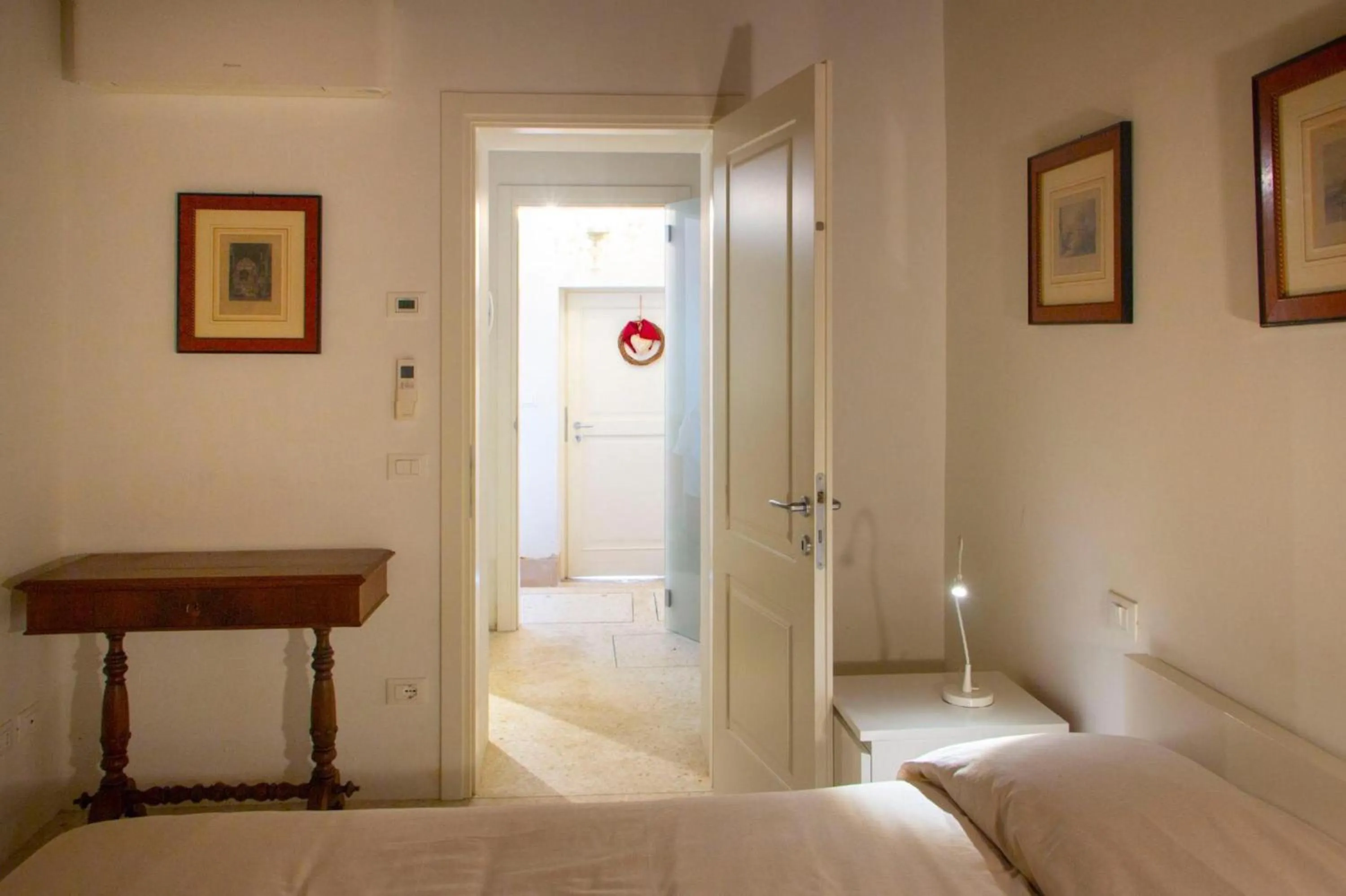 Bedroom, Bed in Cà Farnese