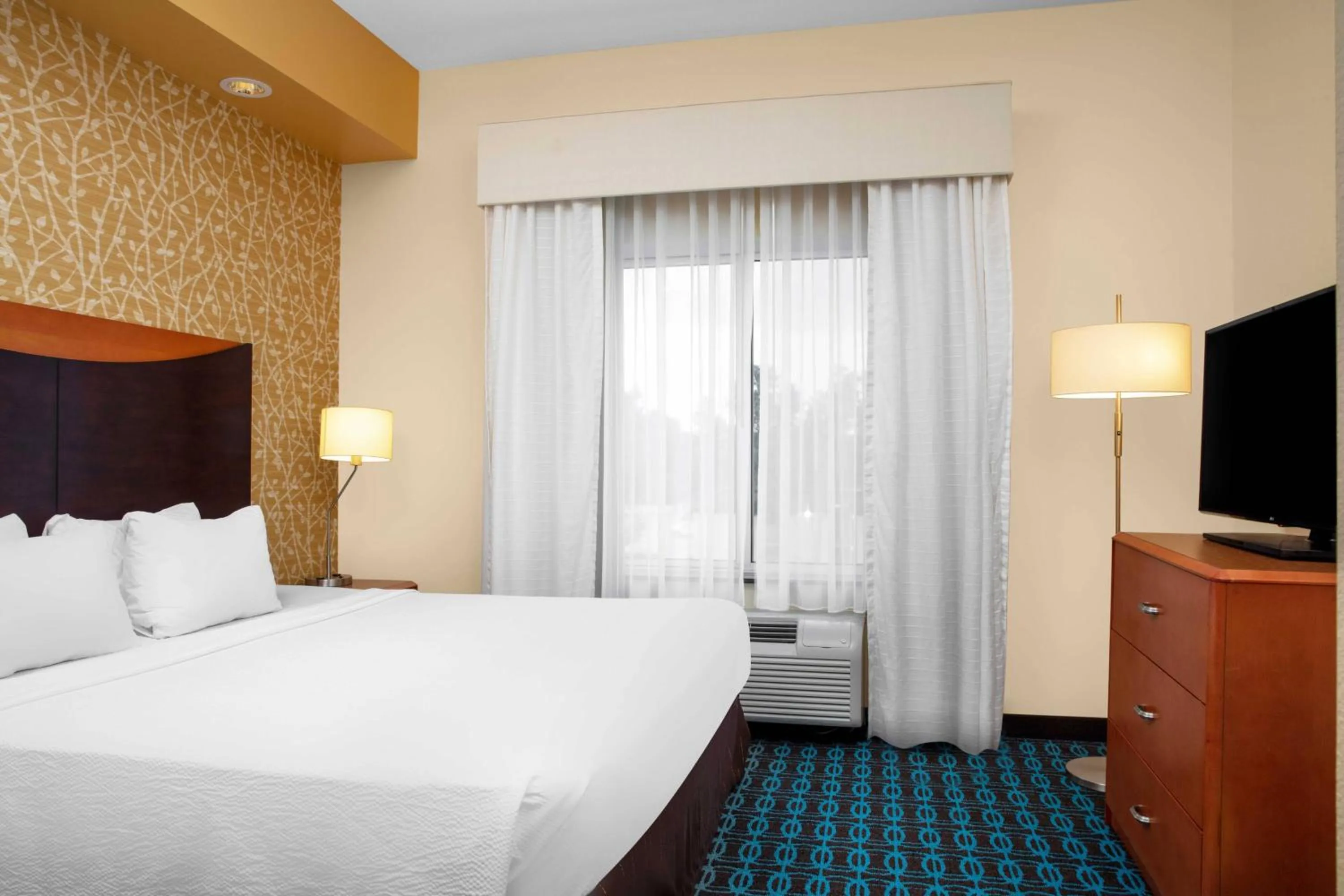 Photo of the whole room, Bed in Fairfield by Marriott Inn and Suites Augusta Fort Eisenhower Area