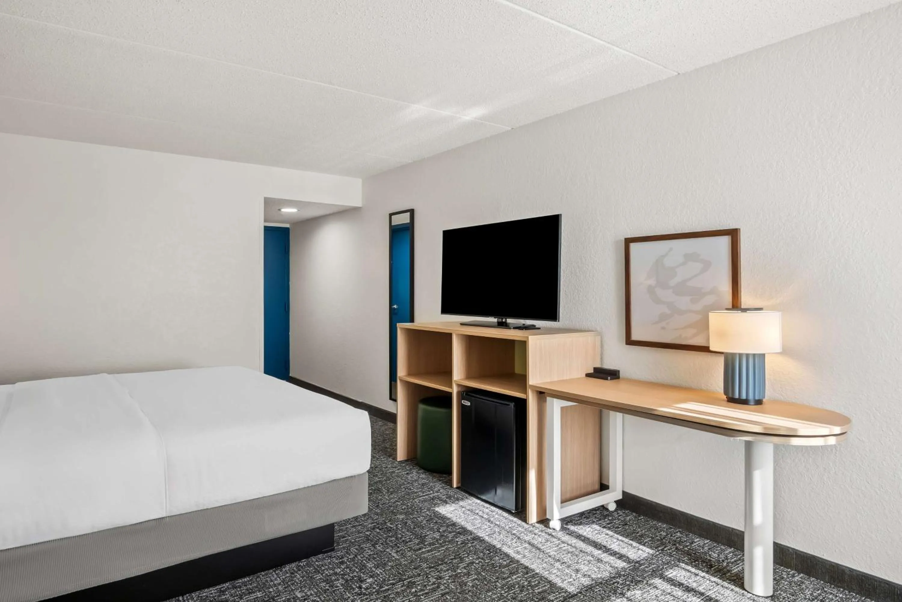 Bed in Spark By Hilton Stevensville