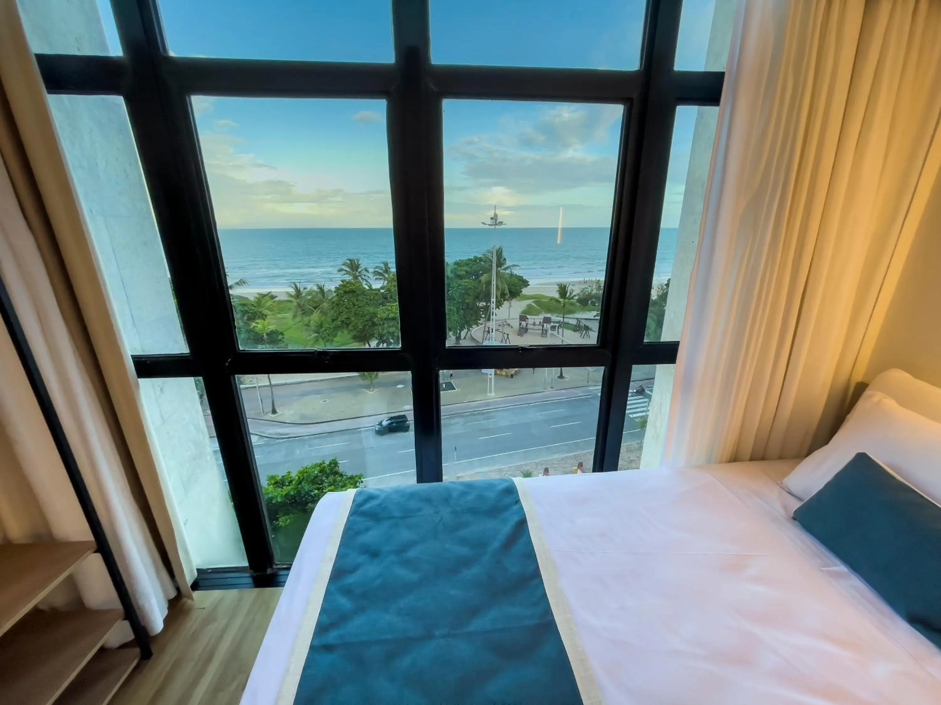 Sea view, Bed in Marante Plaza Hotel