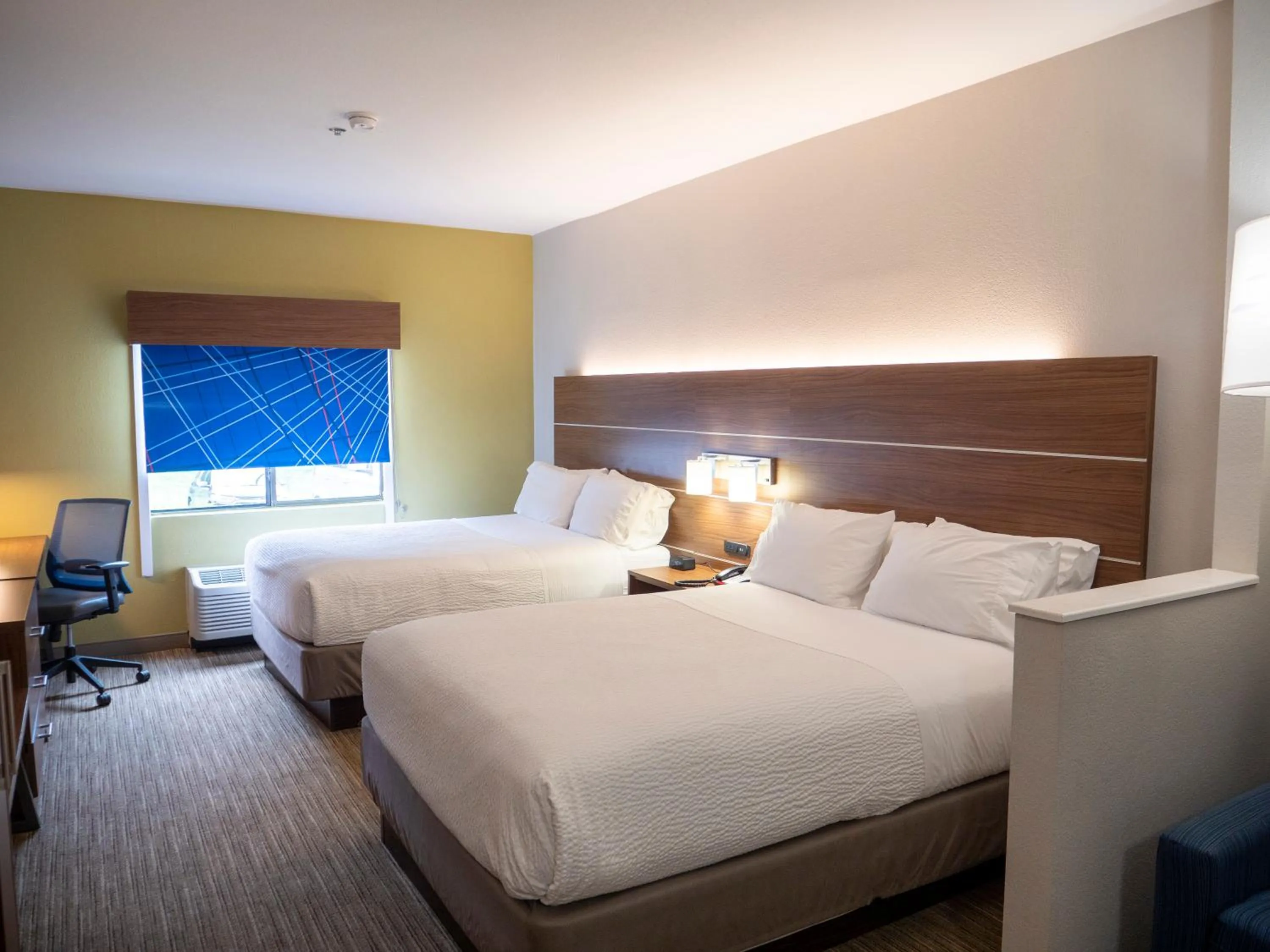 Photo of the whole room, Bed in Holiday Inn Express & Suites Greenville Airport i85 by IHG