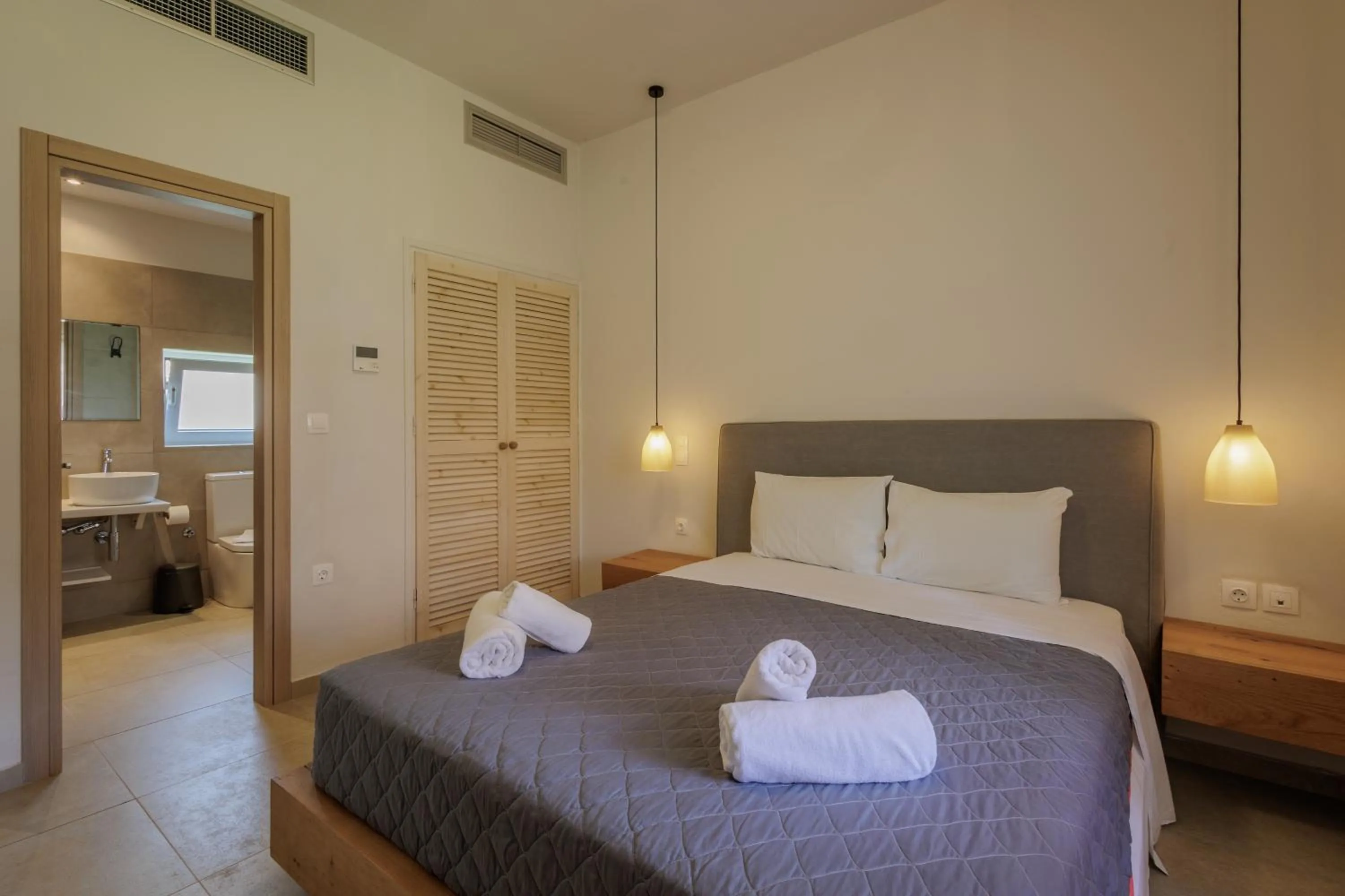 Photo of the whole room, Bed in Satori Boutique Hotel