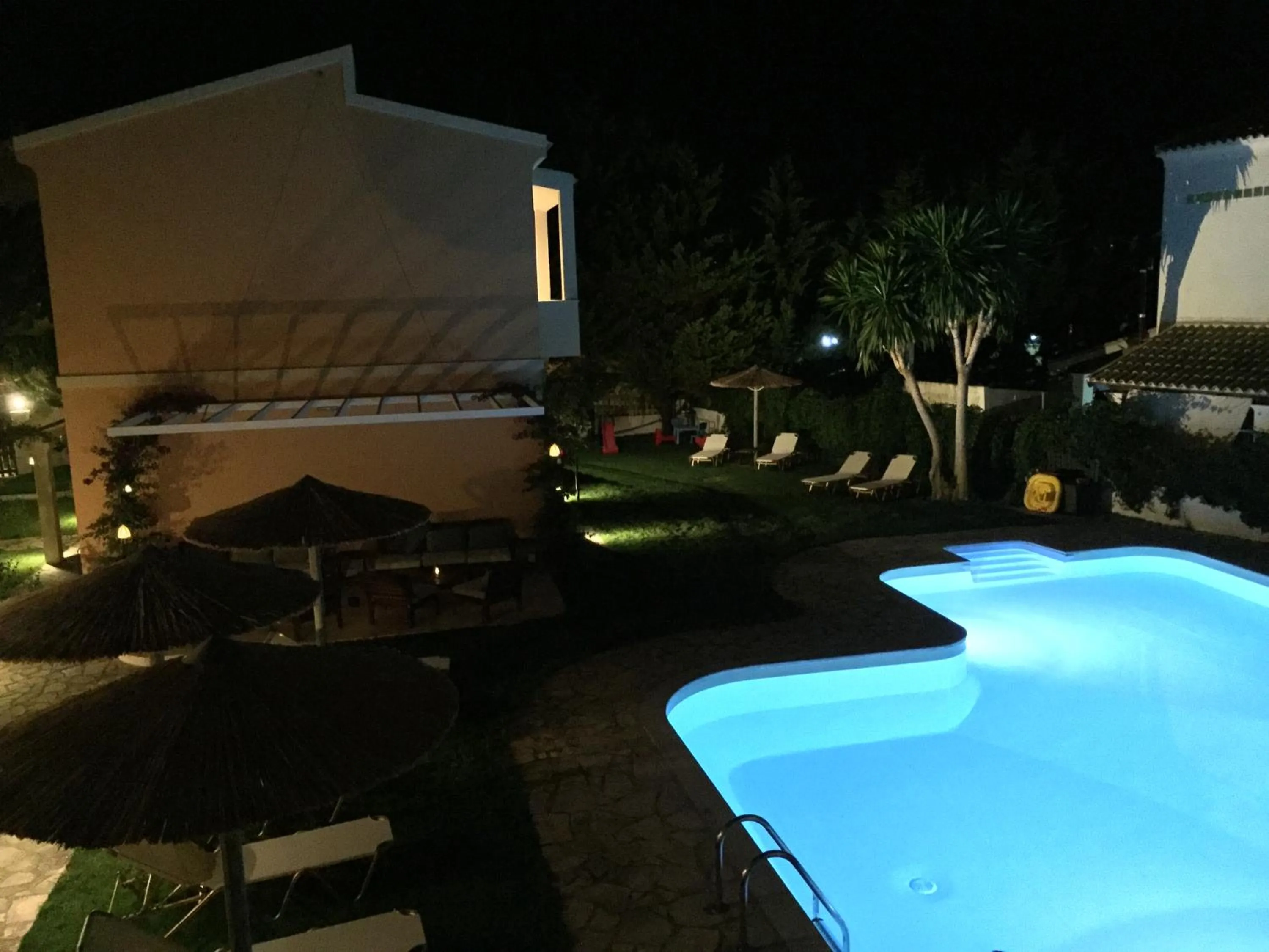 Swimming pool in Satori Boutique Hotel