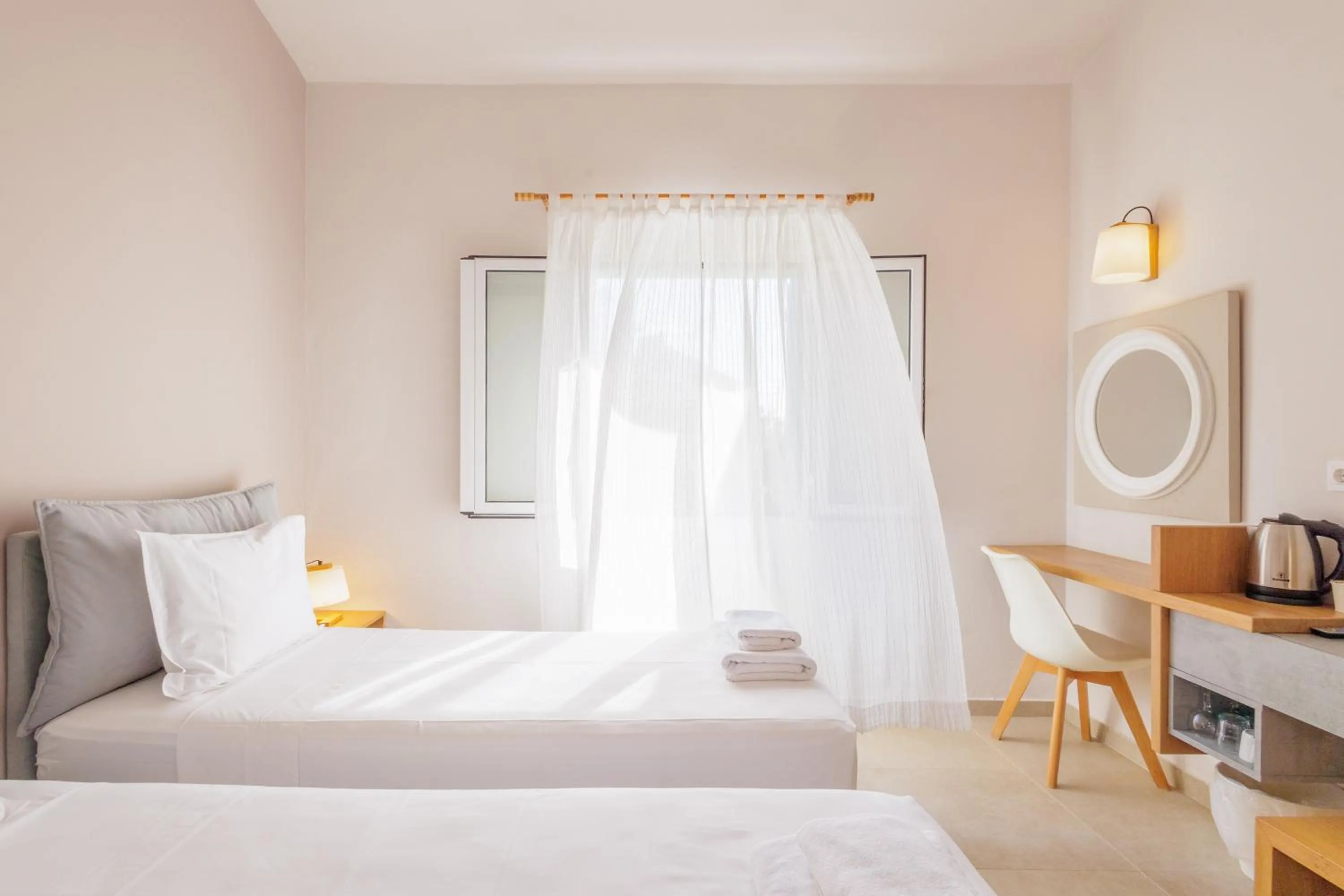 Photo of the whole room, Bed in Satori Boutique Hotel