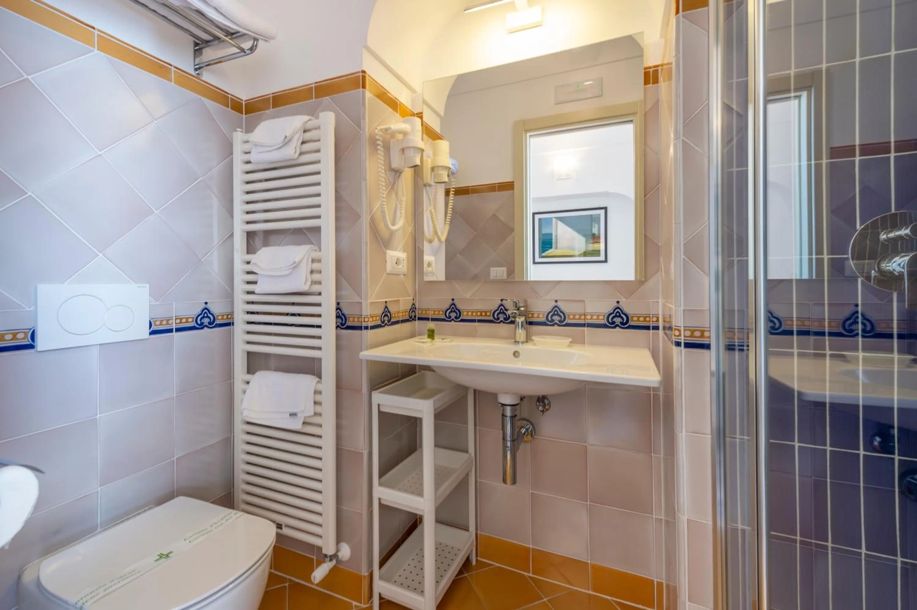 Toilet in Albadamare Boutique Hotel