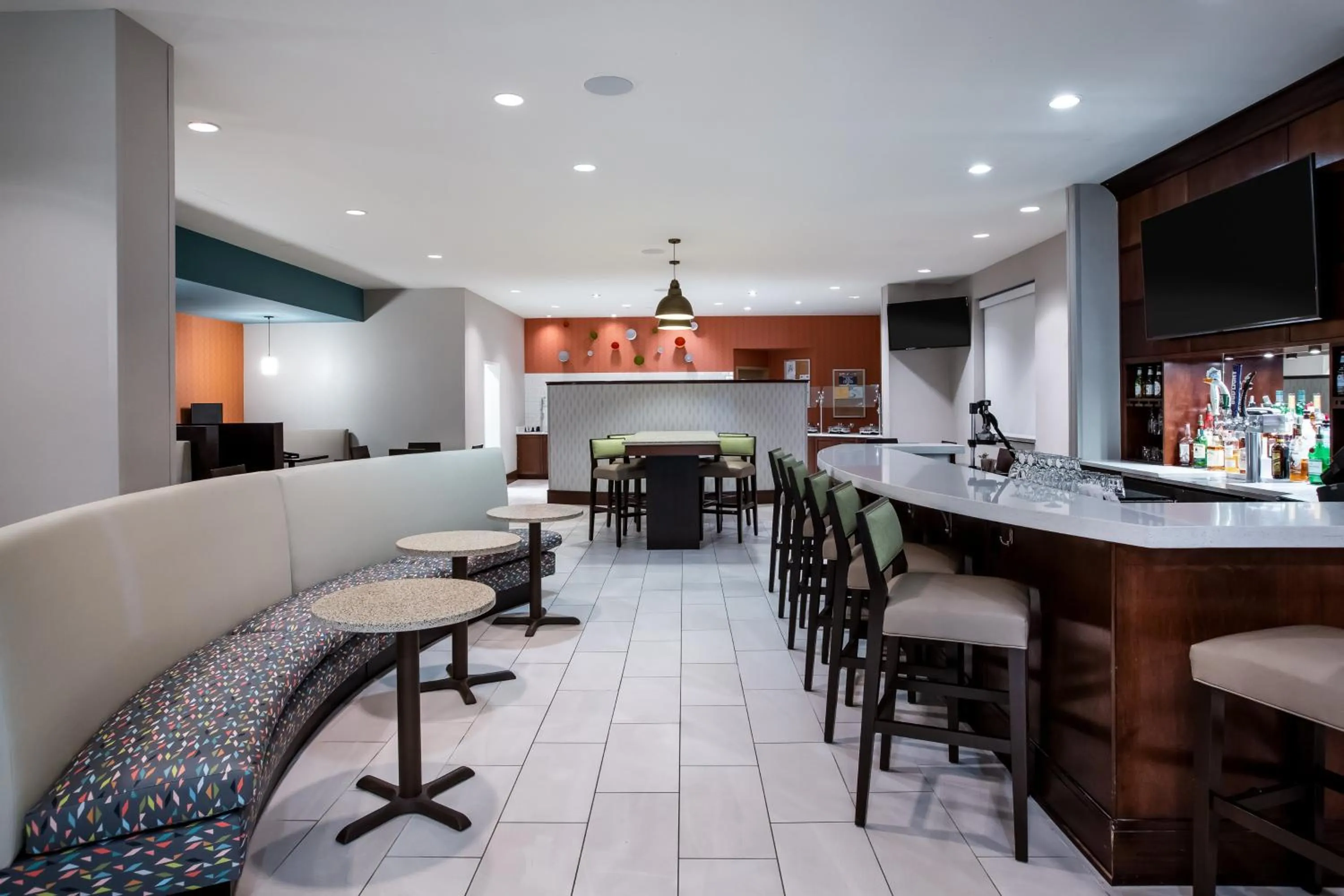 Restaurant/places to eat in Holiday Inn - Gulfport-Airport by IHG