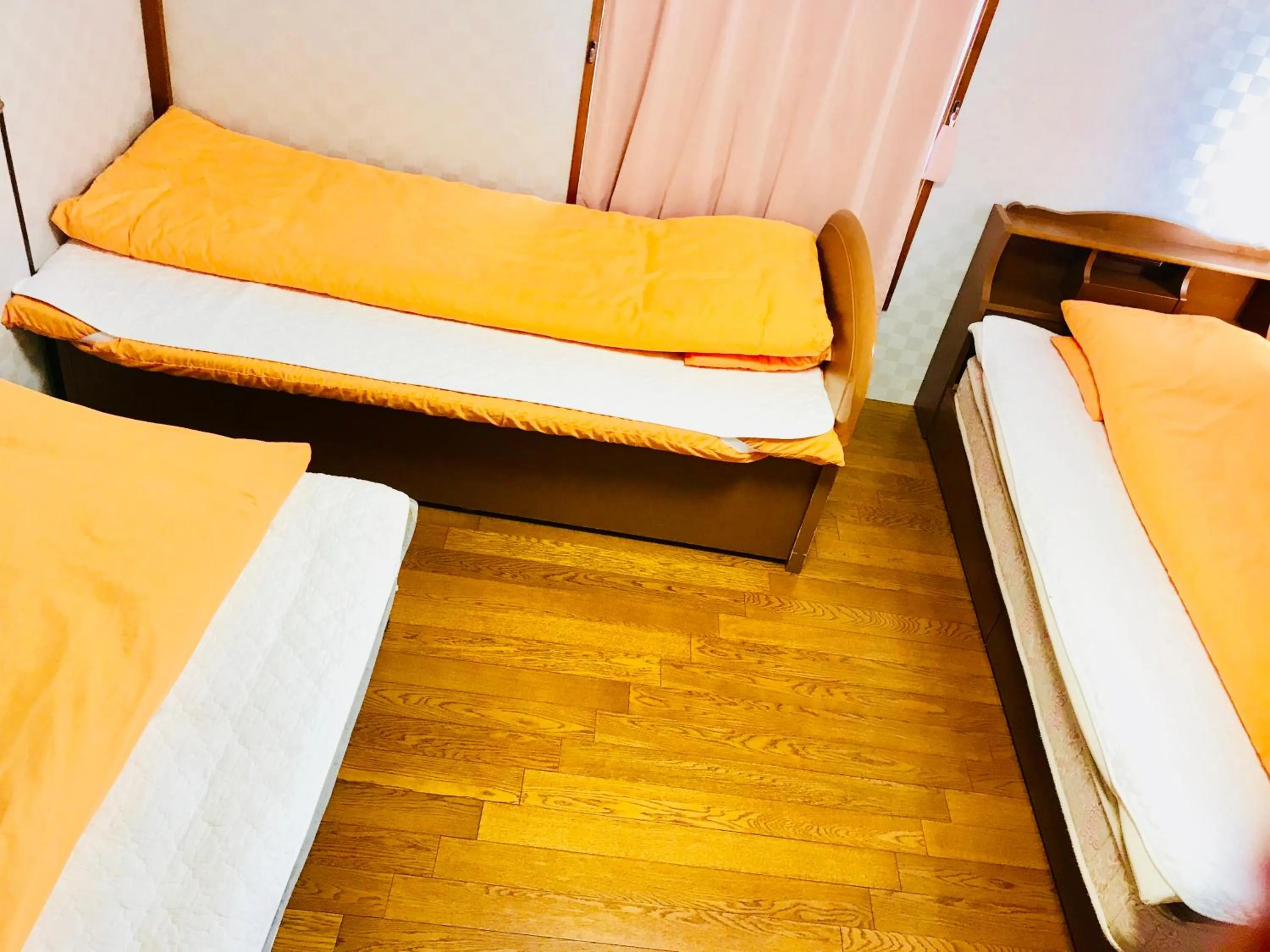 Bed in Minshuku Kaikeibo